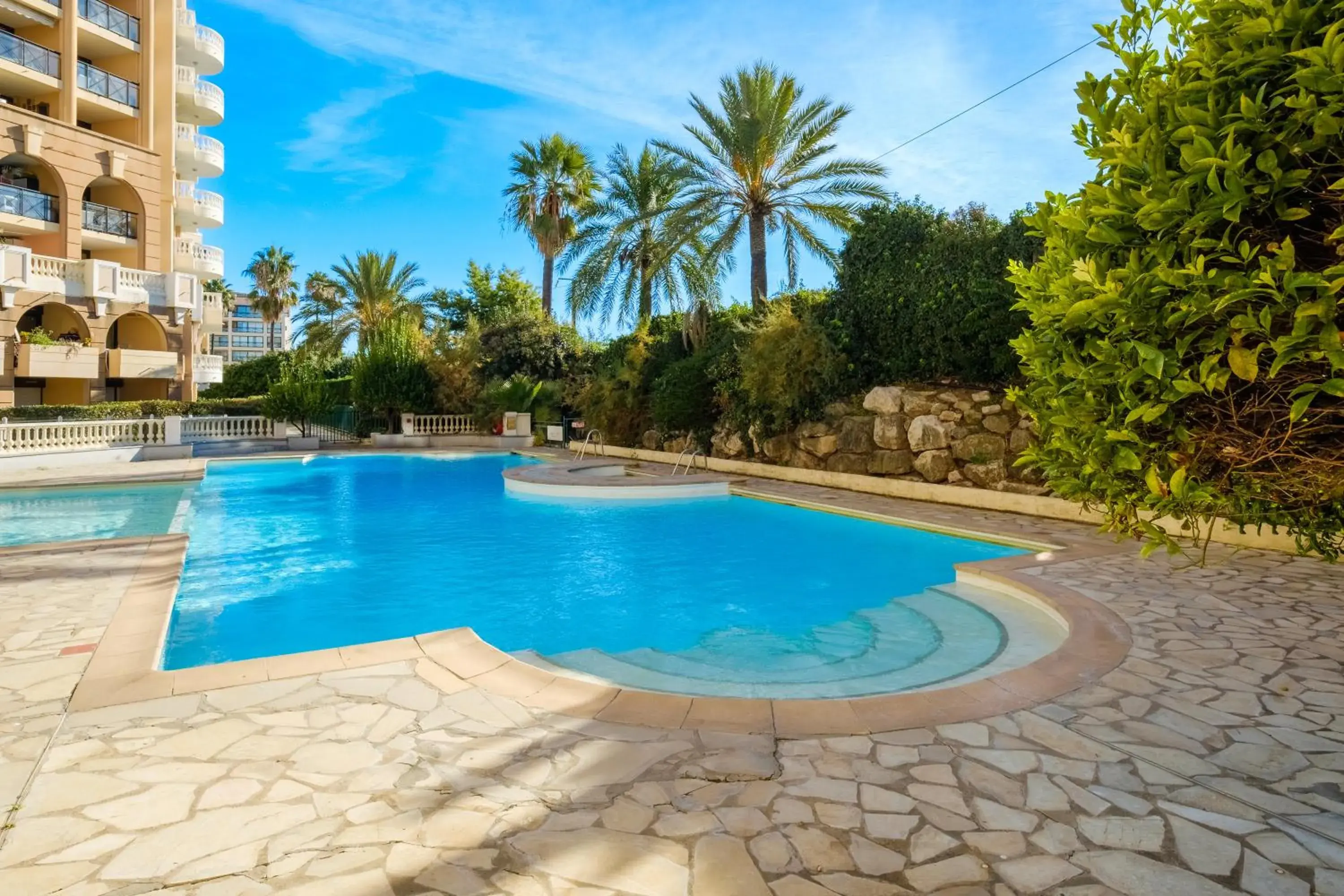 Swimming pool in Residhotel Villa Maupassant Swimming pool in Residhotel Villa Maupassant