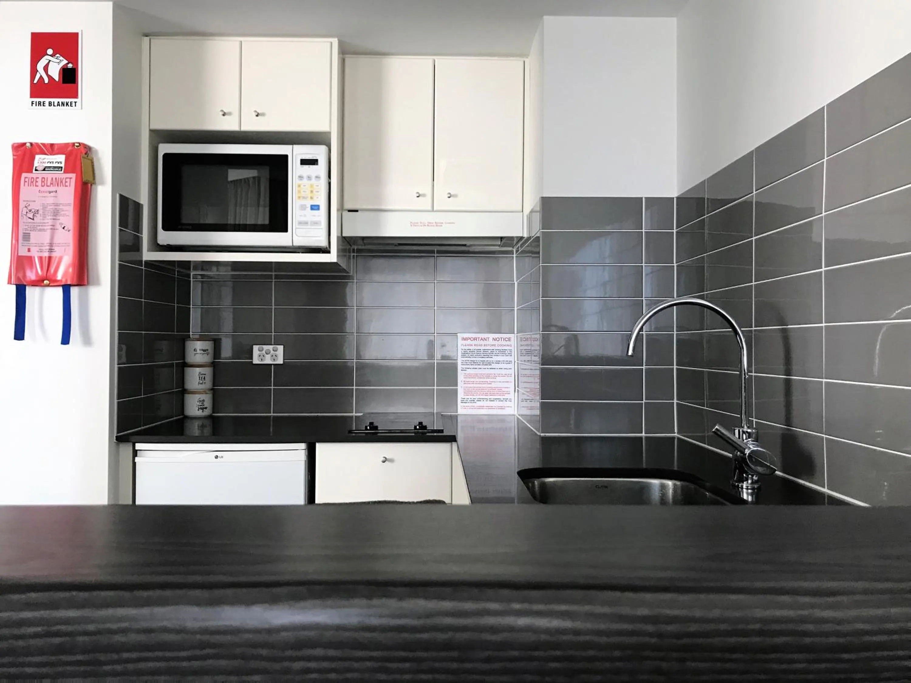 Kitchen or kitchenette in S&P Apartments - Albert St