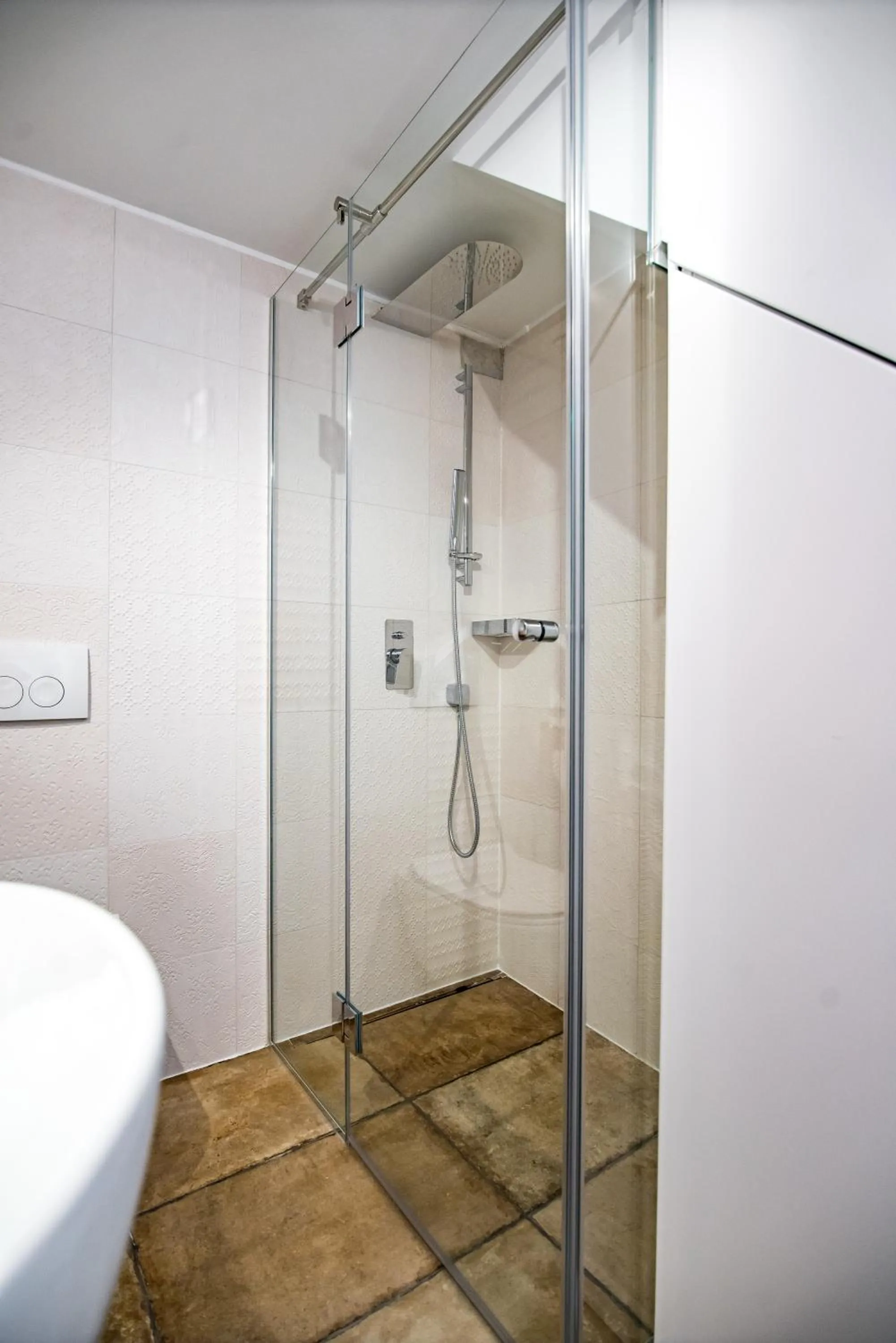 Shower in Villa 5db