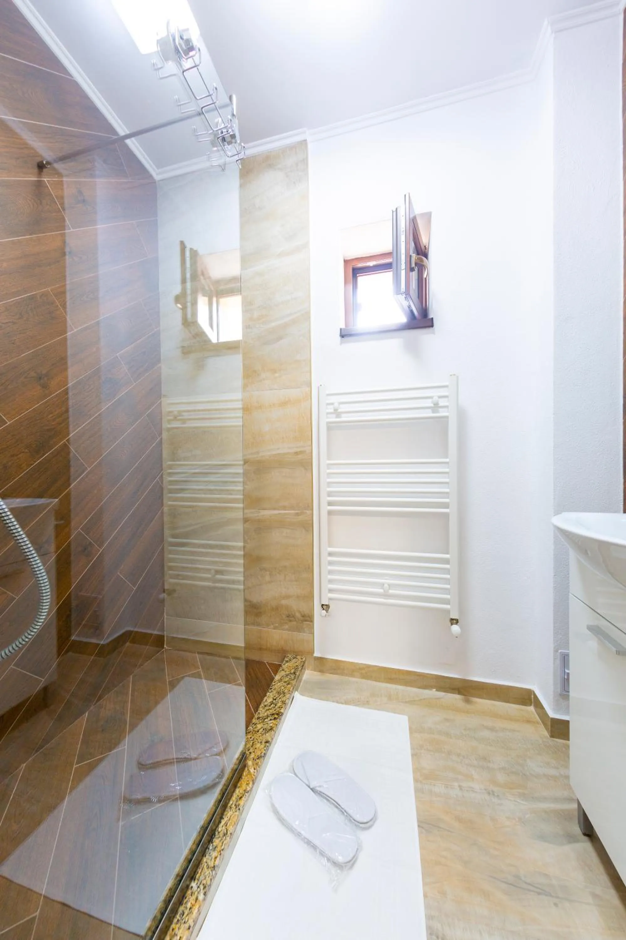 Bathroom in Casa cu Nuc