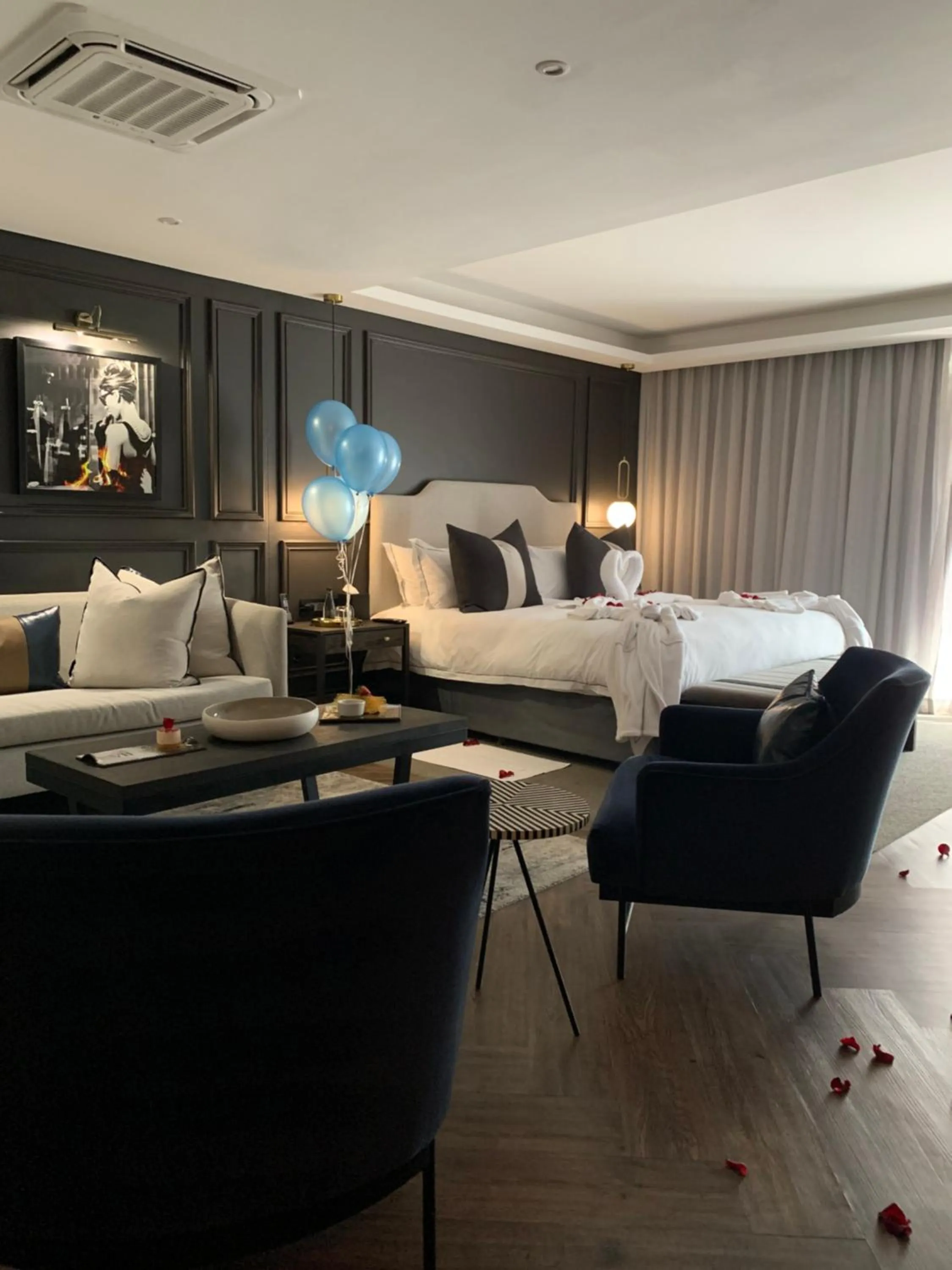 Bedroom, Bed in Seven Villa Hotel & Spa