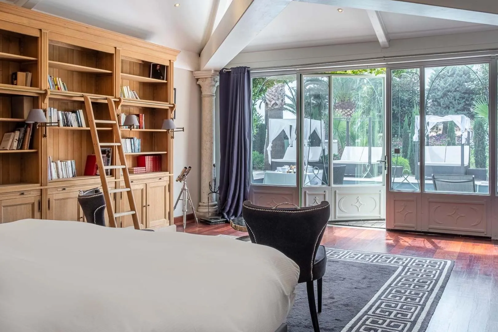 Bed in La Villa Mauresque