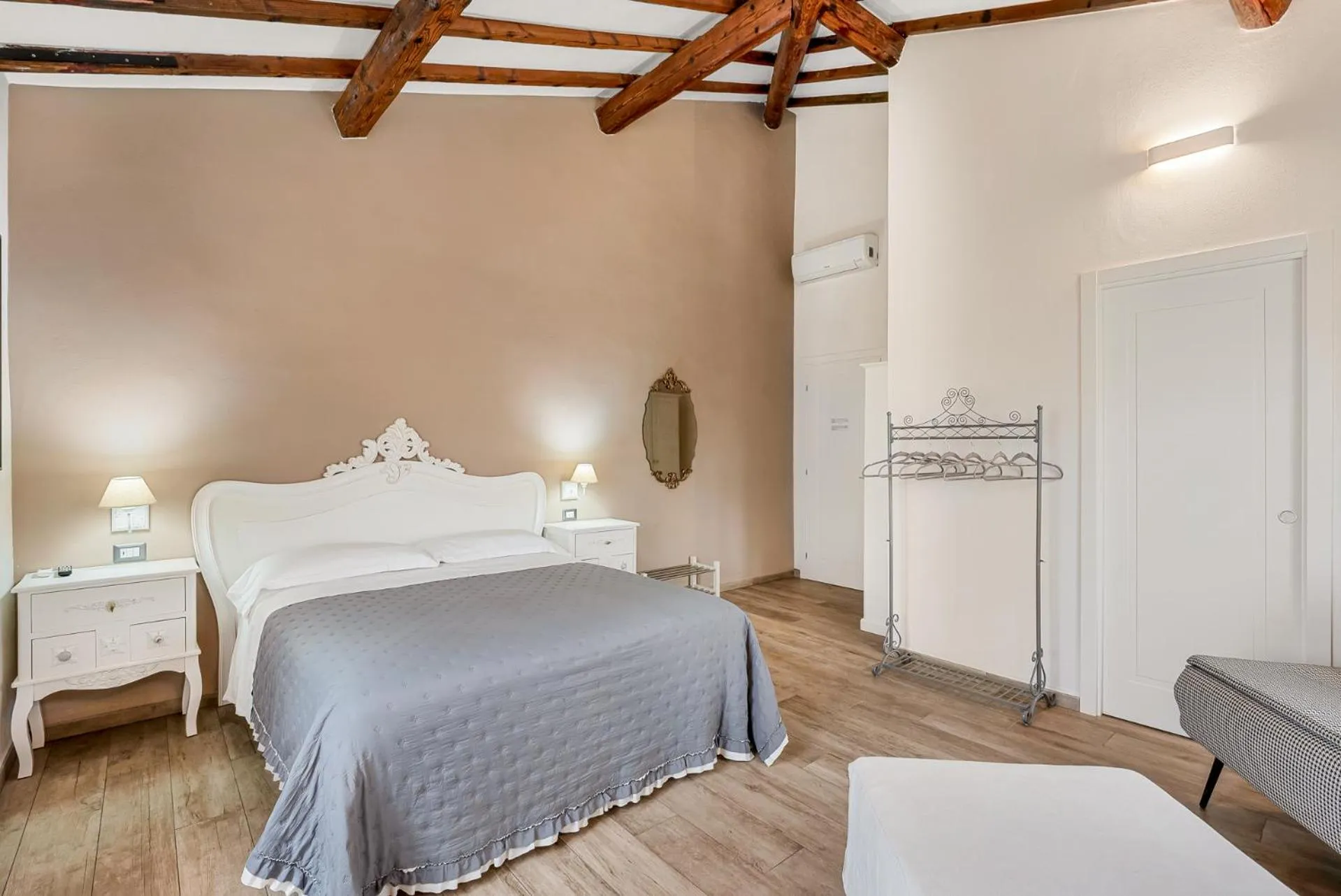 Bed in VISTALAGO VERSILIA