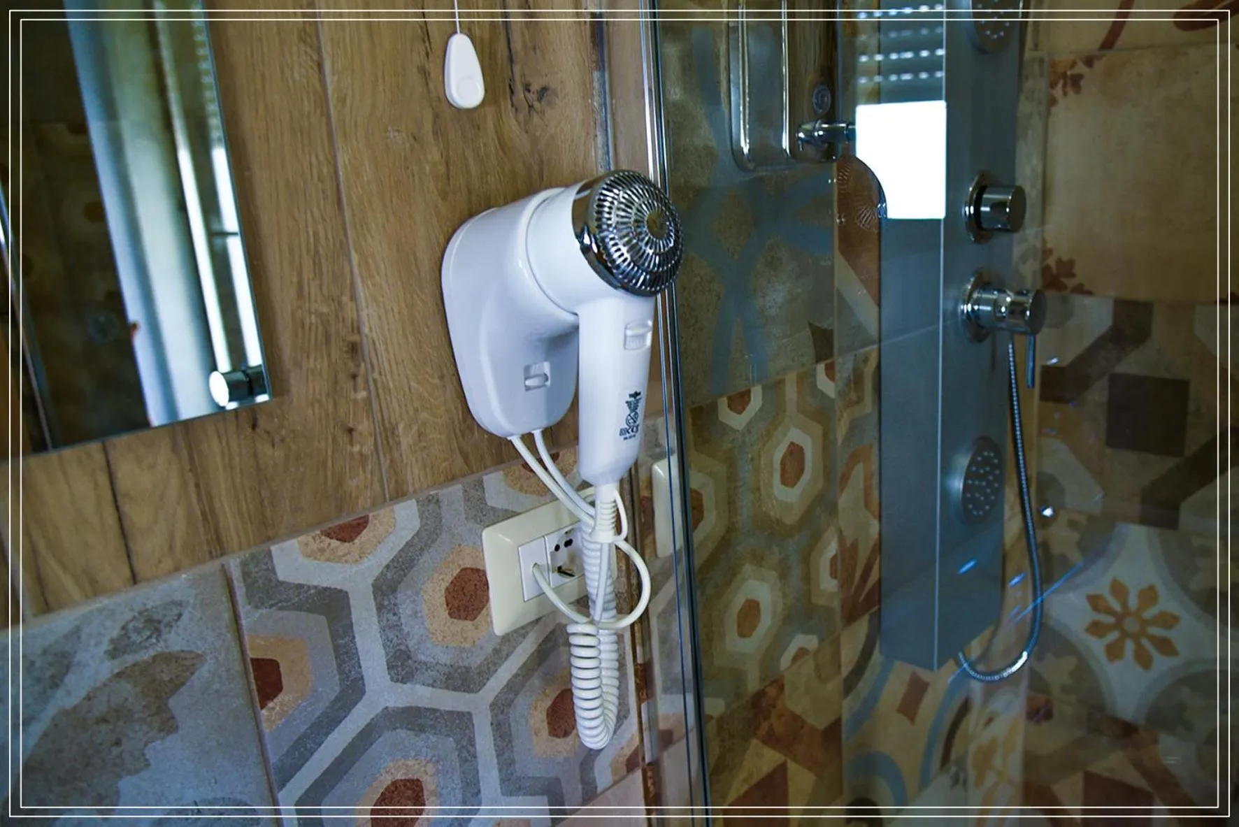 Shower in B&B Sicily