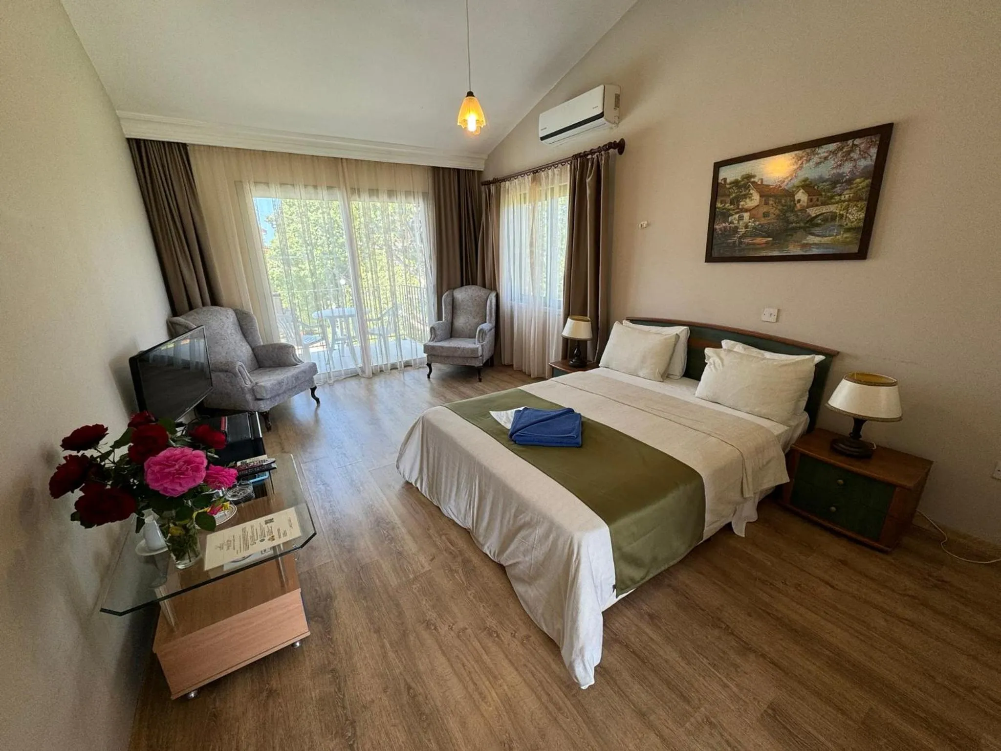 Bedroom, Bed in High Life