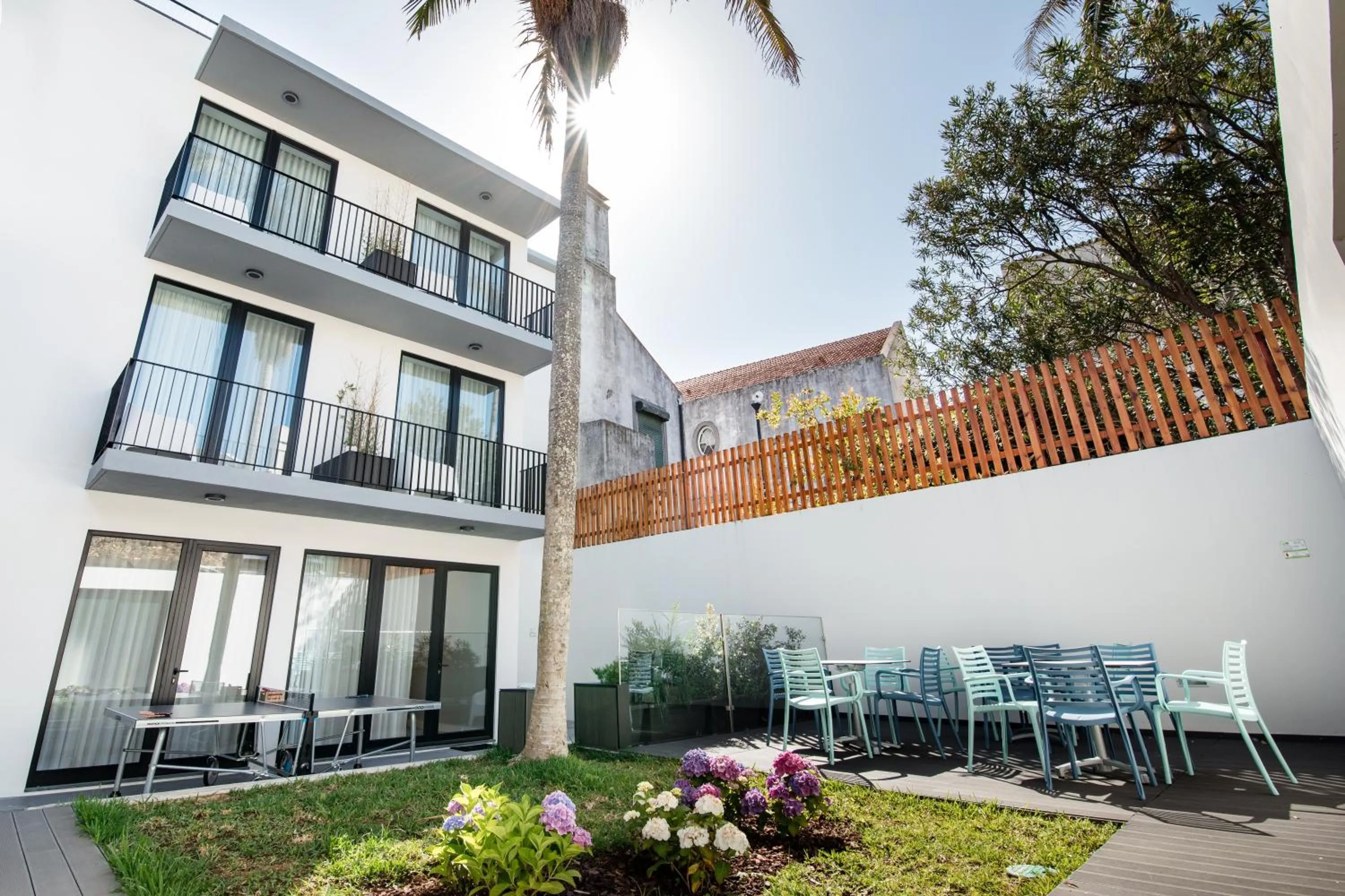 Property building in Ilha Hostel & Suites