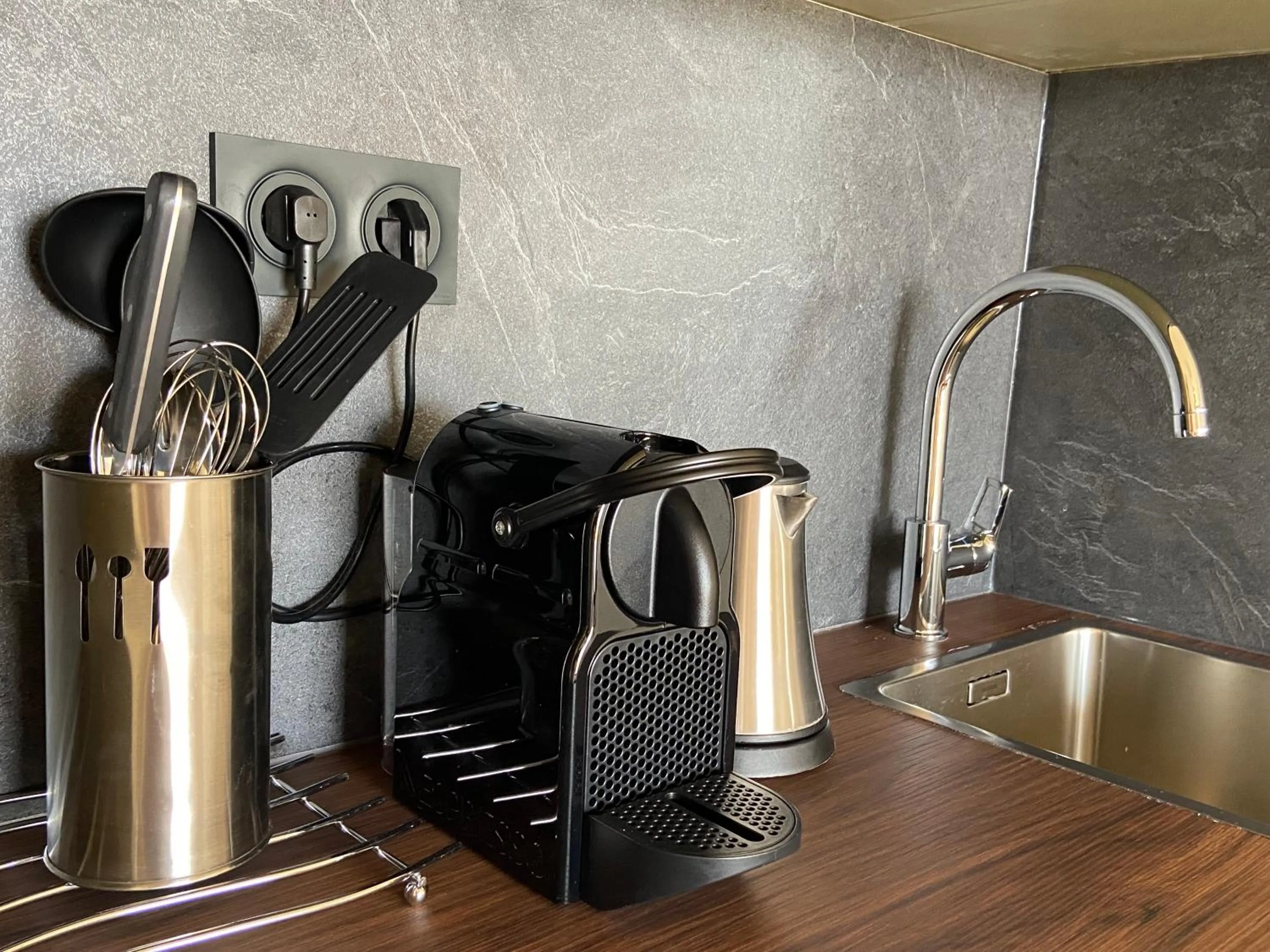 Coffee/tea facilities in Hôtel Golf Fontcaude