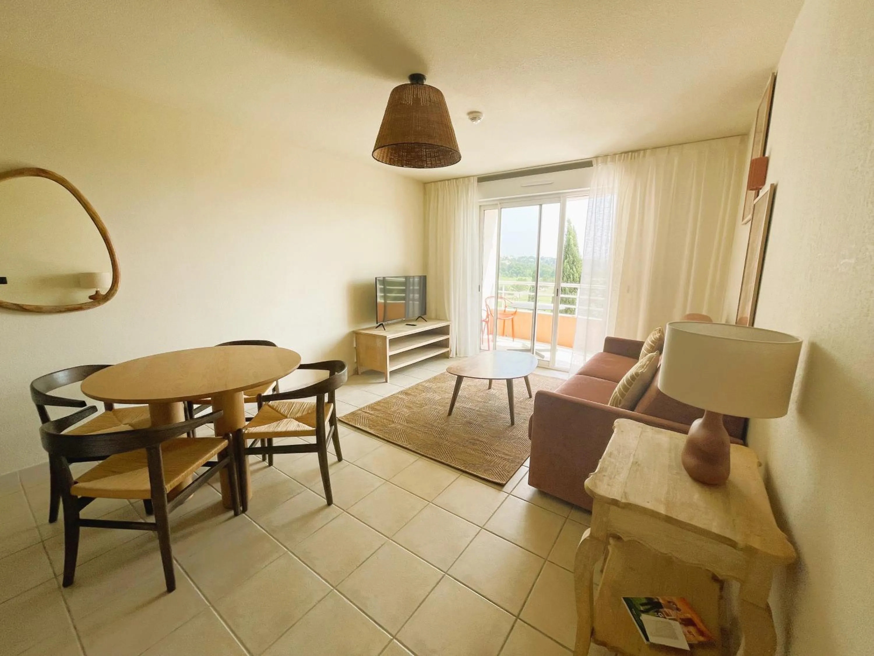 TV and multimedia in Hôtel Golf Fontcaude