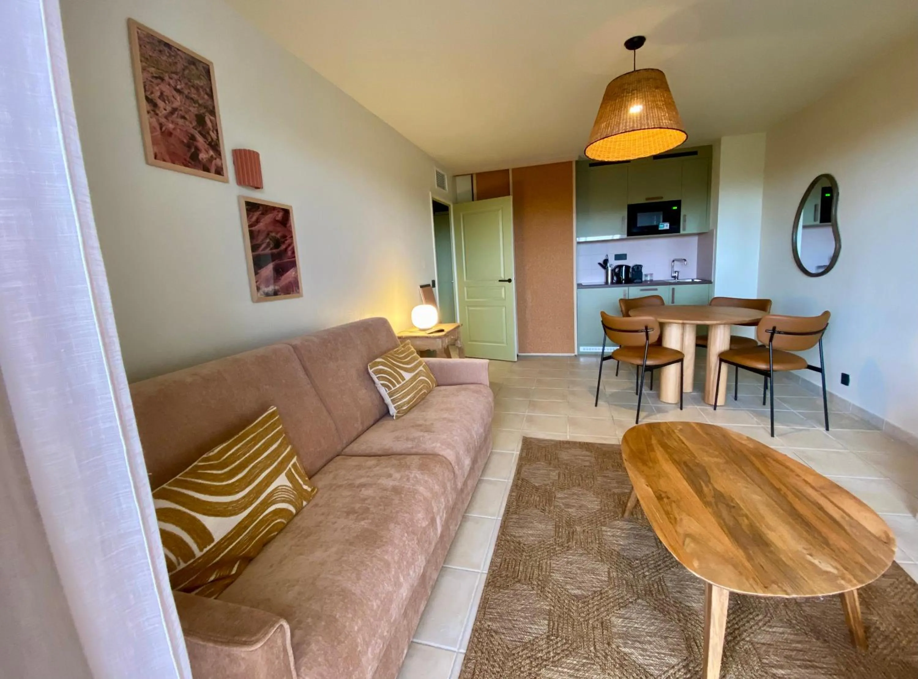 Kitchen or kitchenette in Hôtel Golf Fontcaude