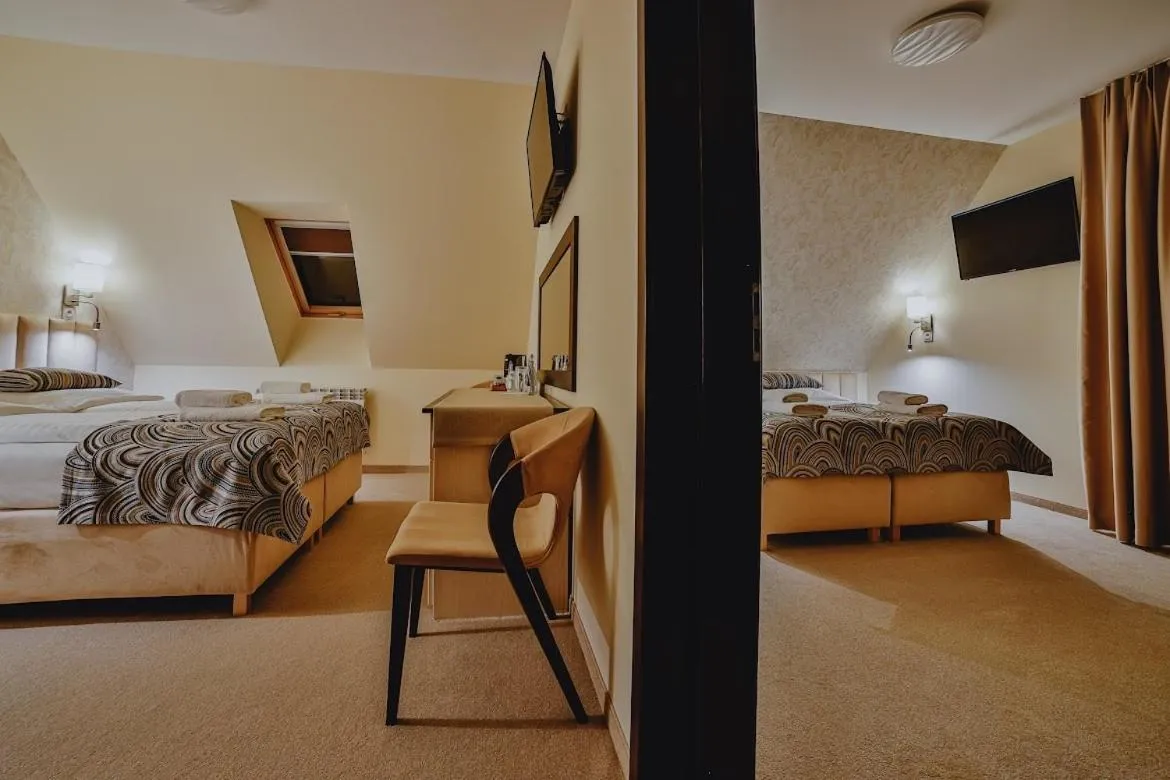 Bed in Willa & DOM-BLACH