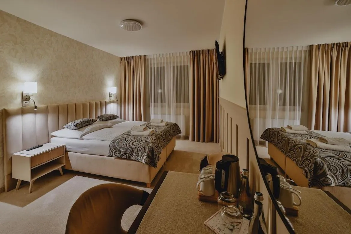 Bed in Willa & DOM-BLACH