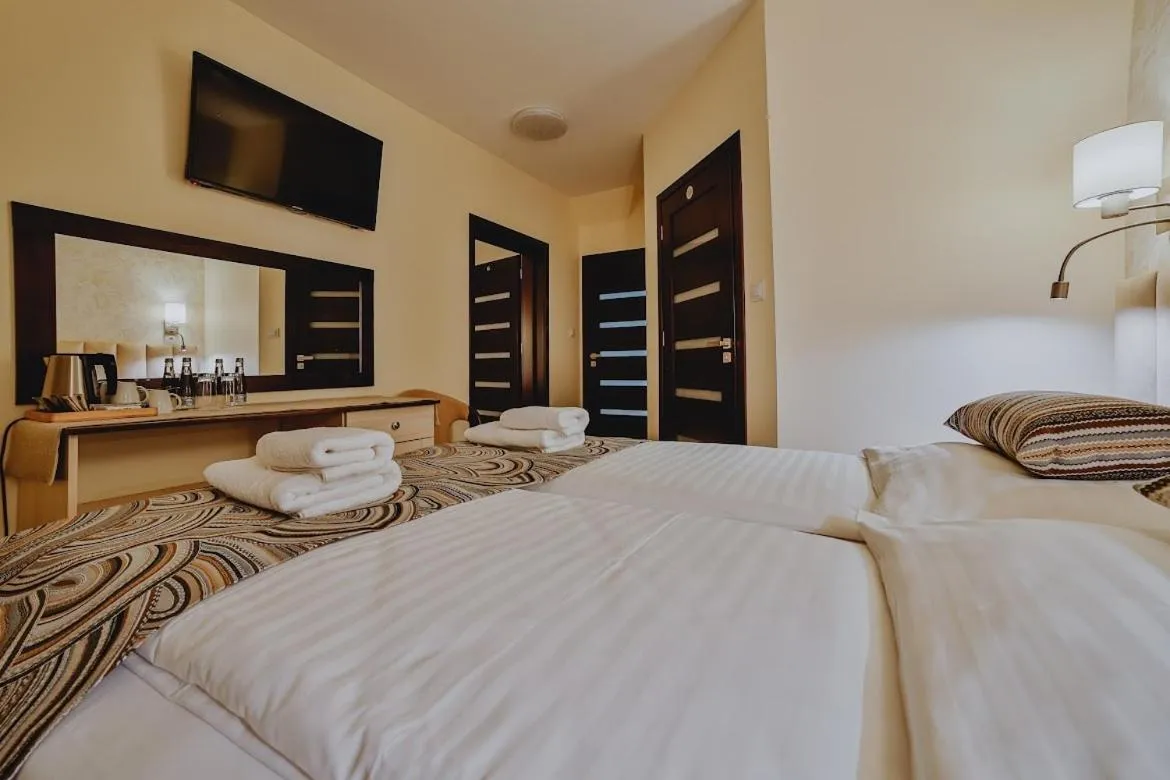 Bed in Willa & DOM-BLACH