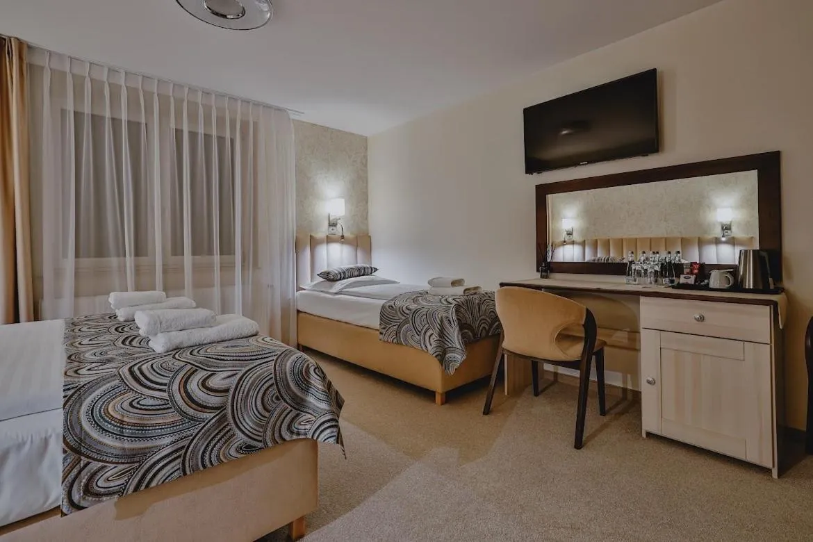 Bed in Willa & DOM-BLACH