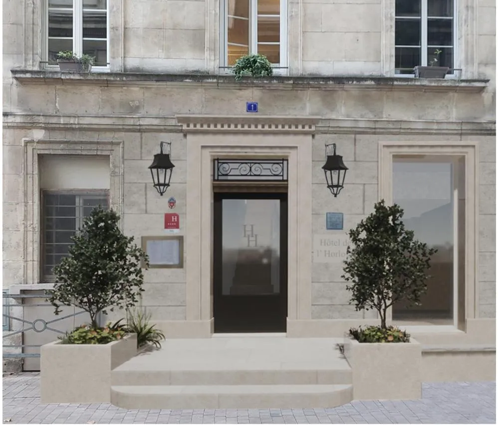 Property building in Hôtel de l'Horloge