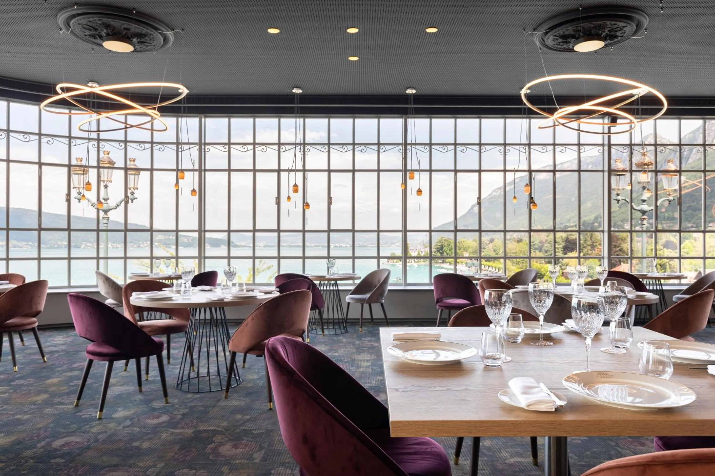 Restaurant/places to eat in Le Palace De Menthon