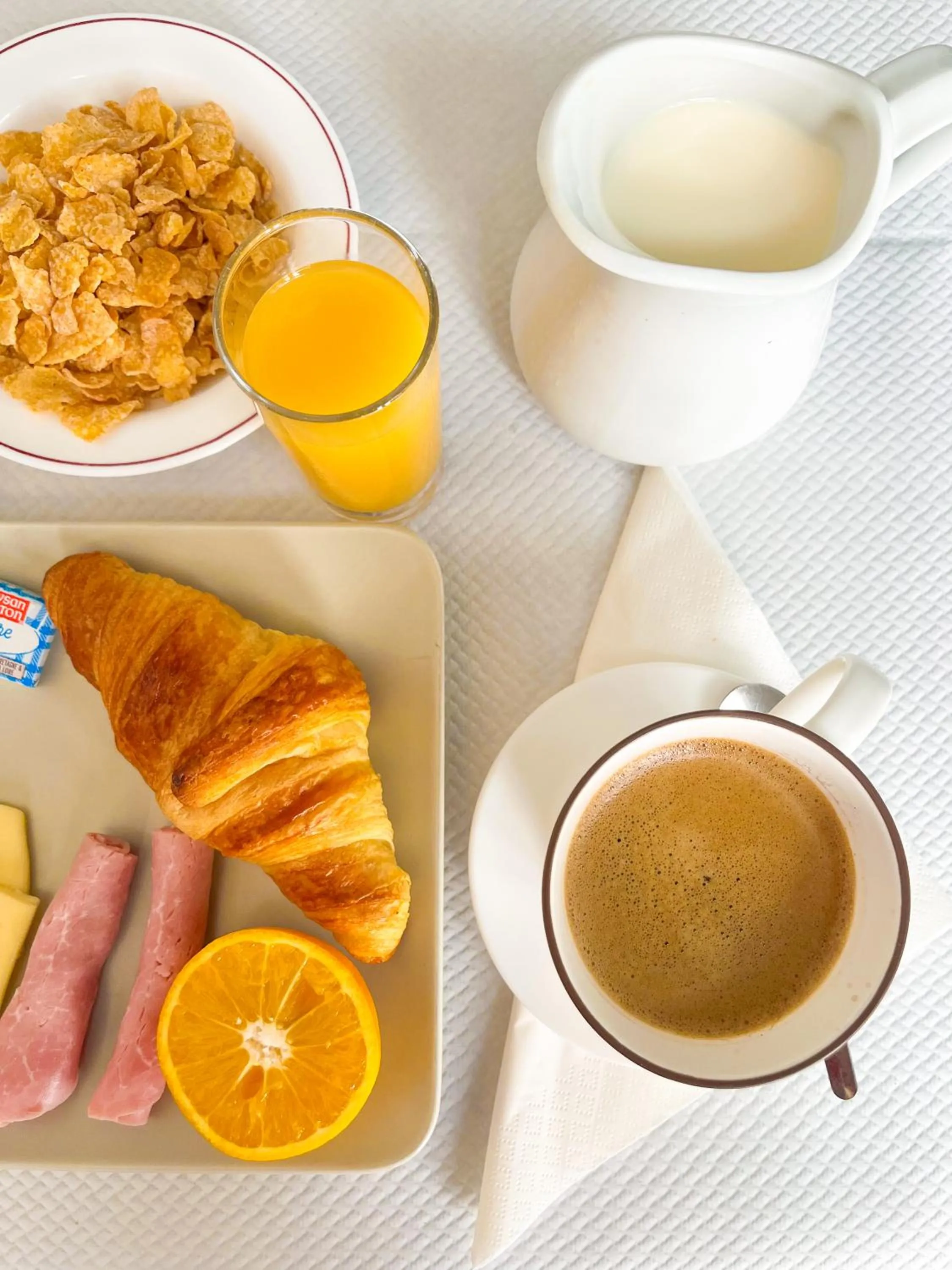 Breakfast in Le National Sète Centre Gare,Ascenseur