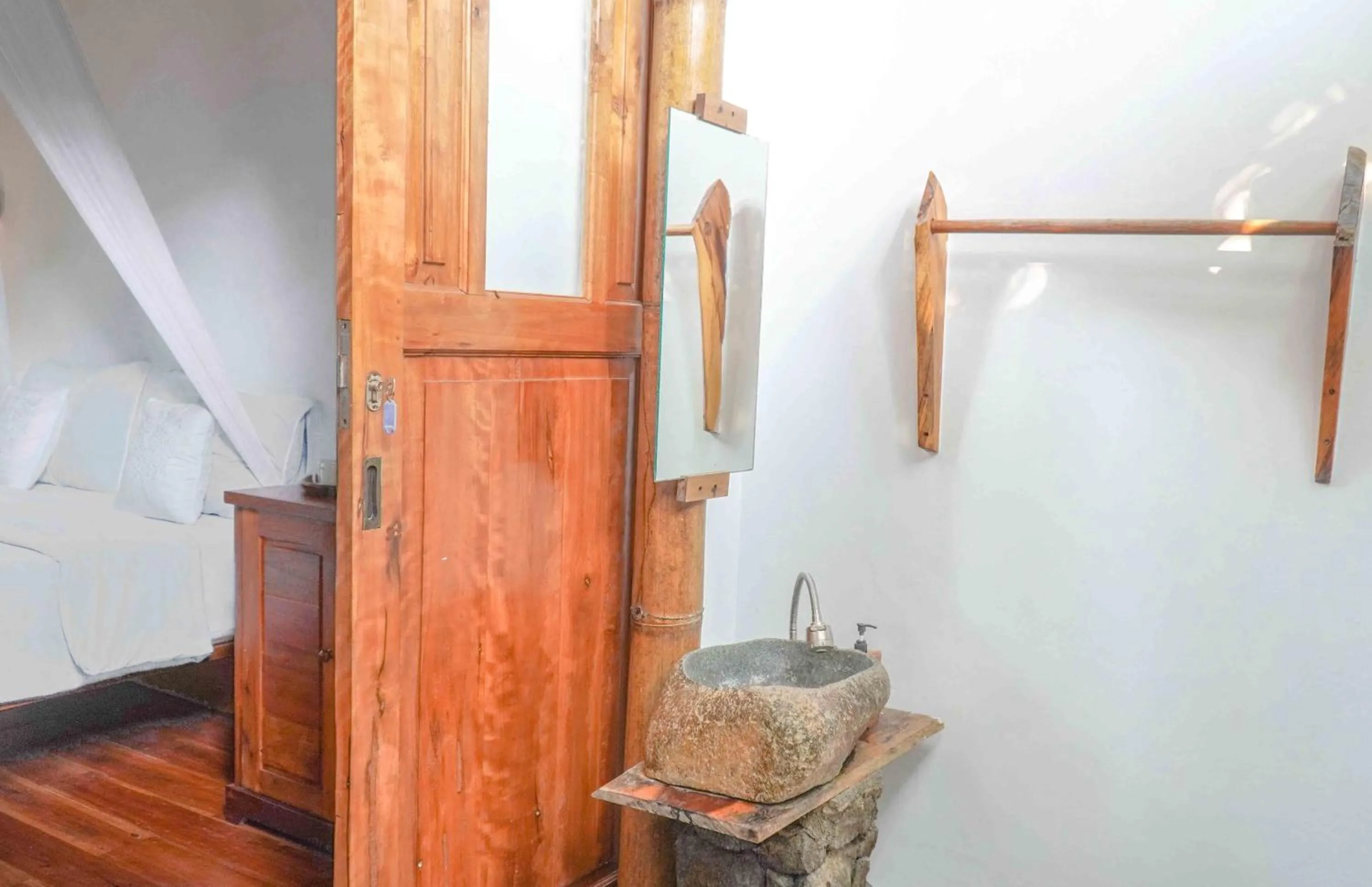 Toilet in Lagoona Beach Bungalows - Eco Bungalows Batukaras