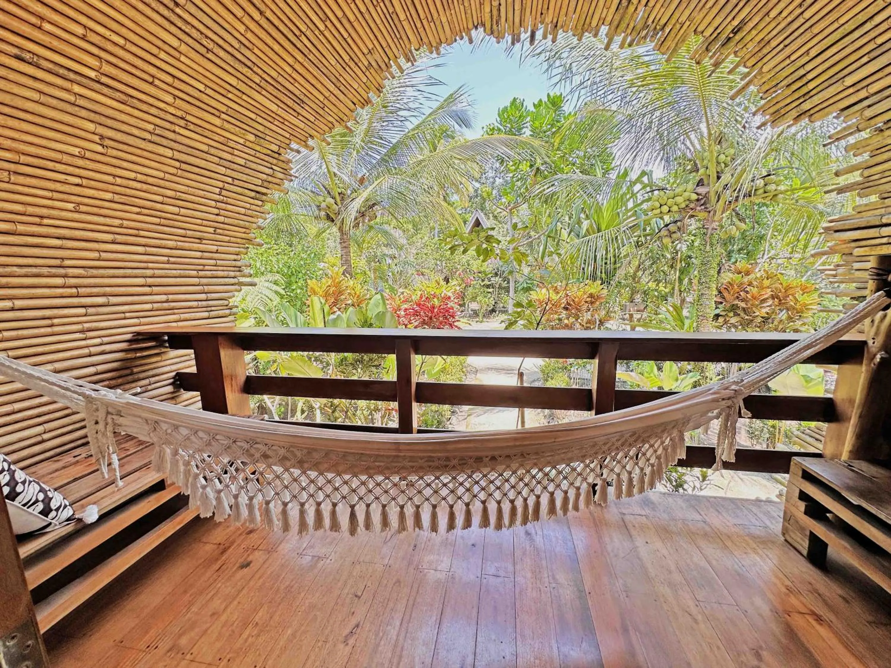 Lagoona Beach Bungalows - Eco Bungalows Batukaras