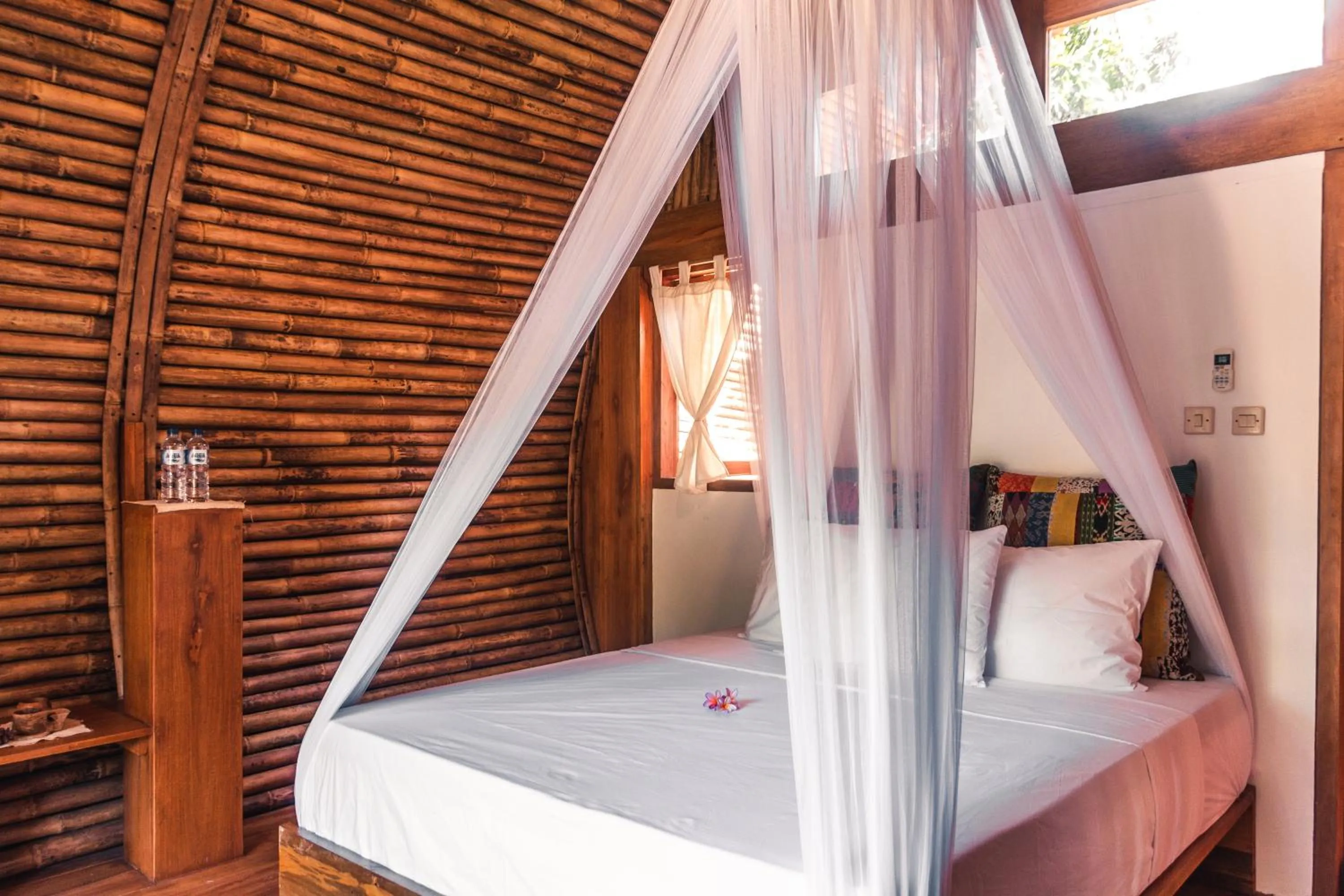 Bedroom, Bed in Lagoona Beach Bungalows - Eco Bungalows Batukaras