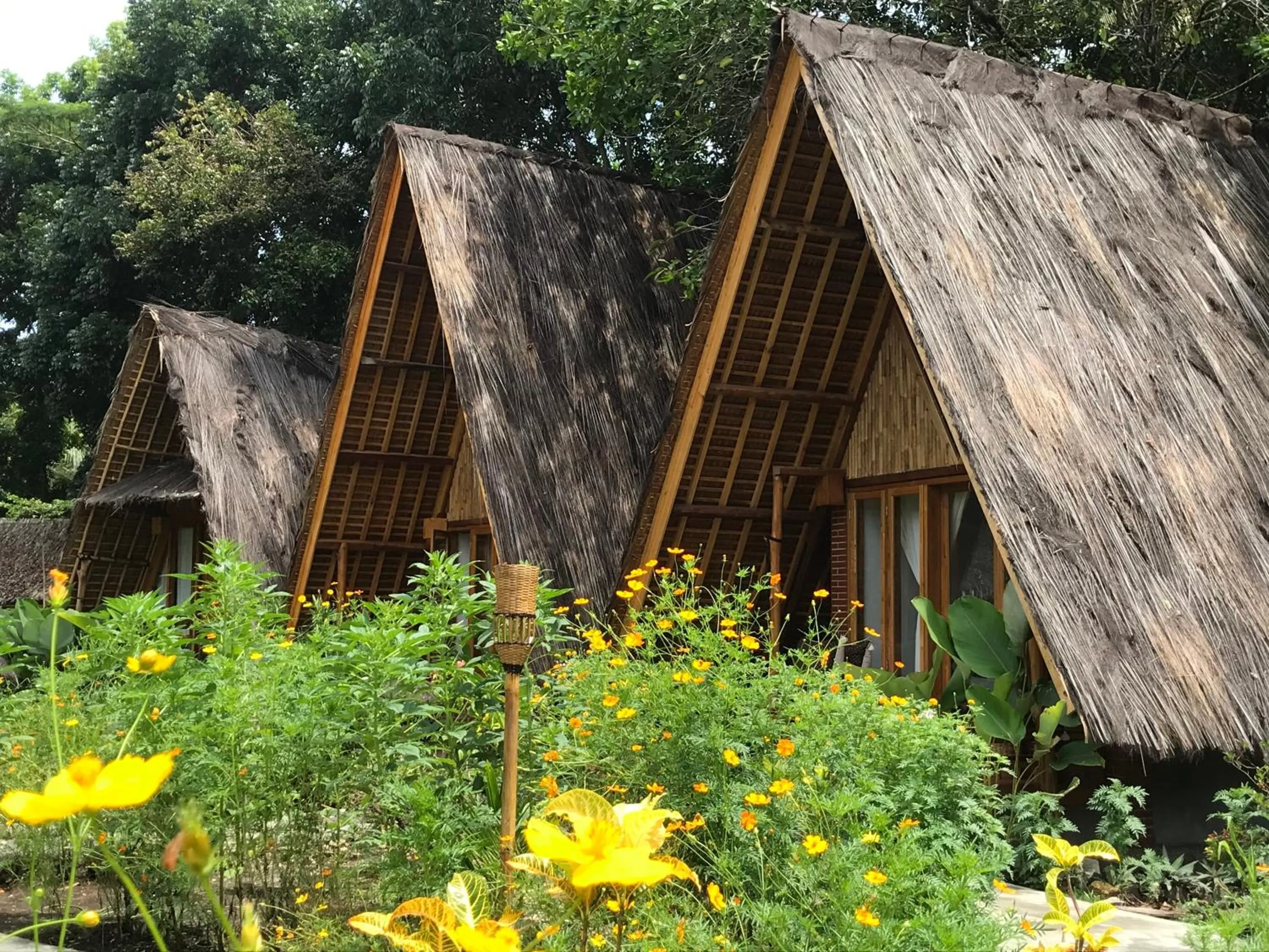 Property building in Lagoona Beach Bungalows - Eco Bungalows Batukaras