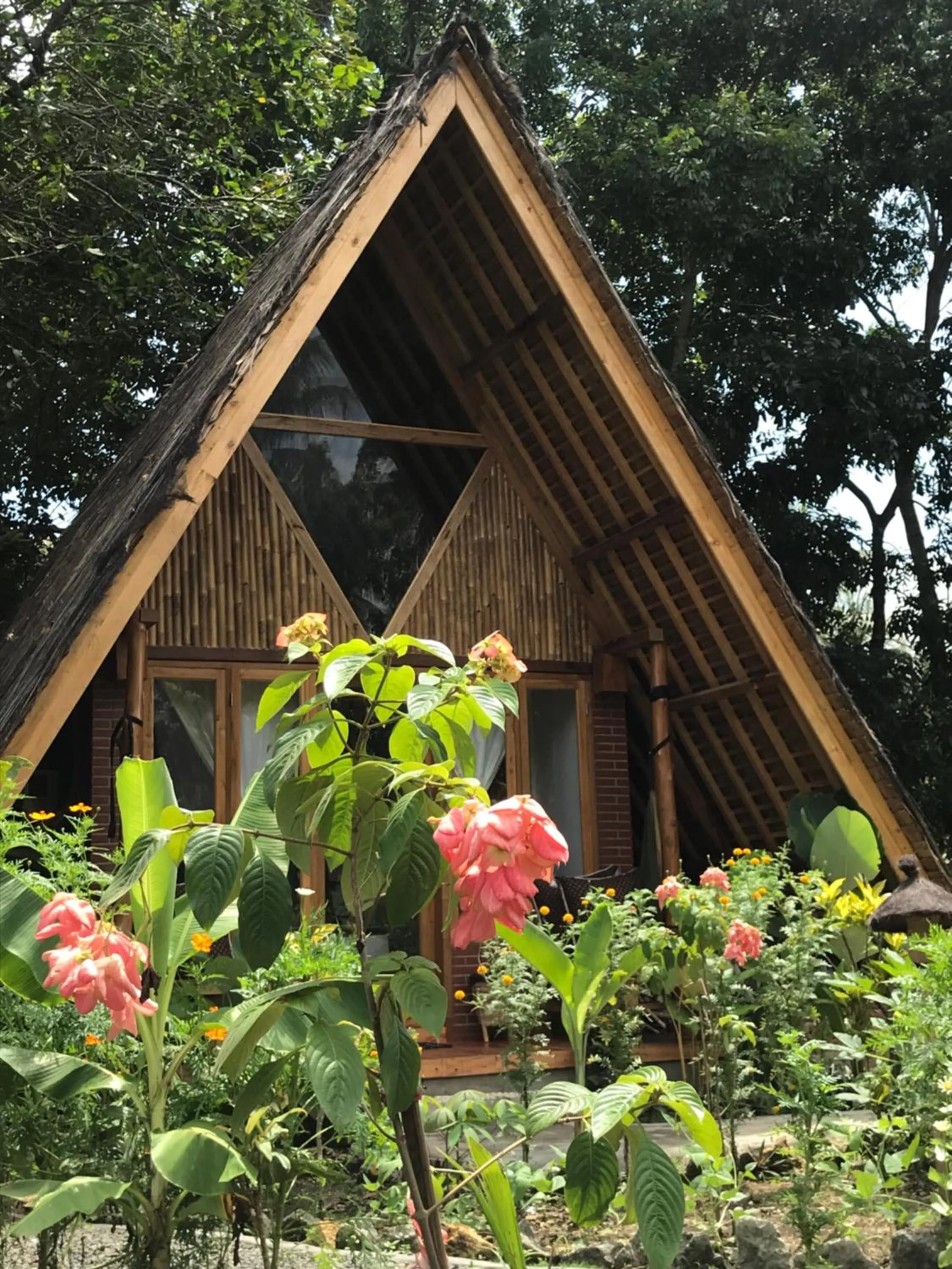 Property building in Lagoona Beach Bungalows - Eco Bungalows Batukaras