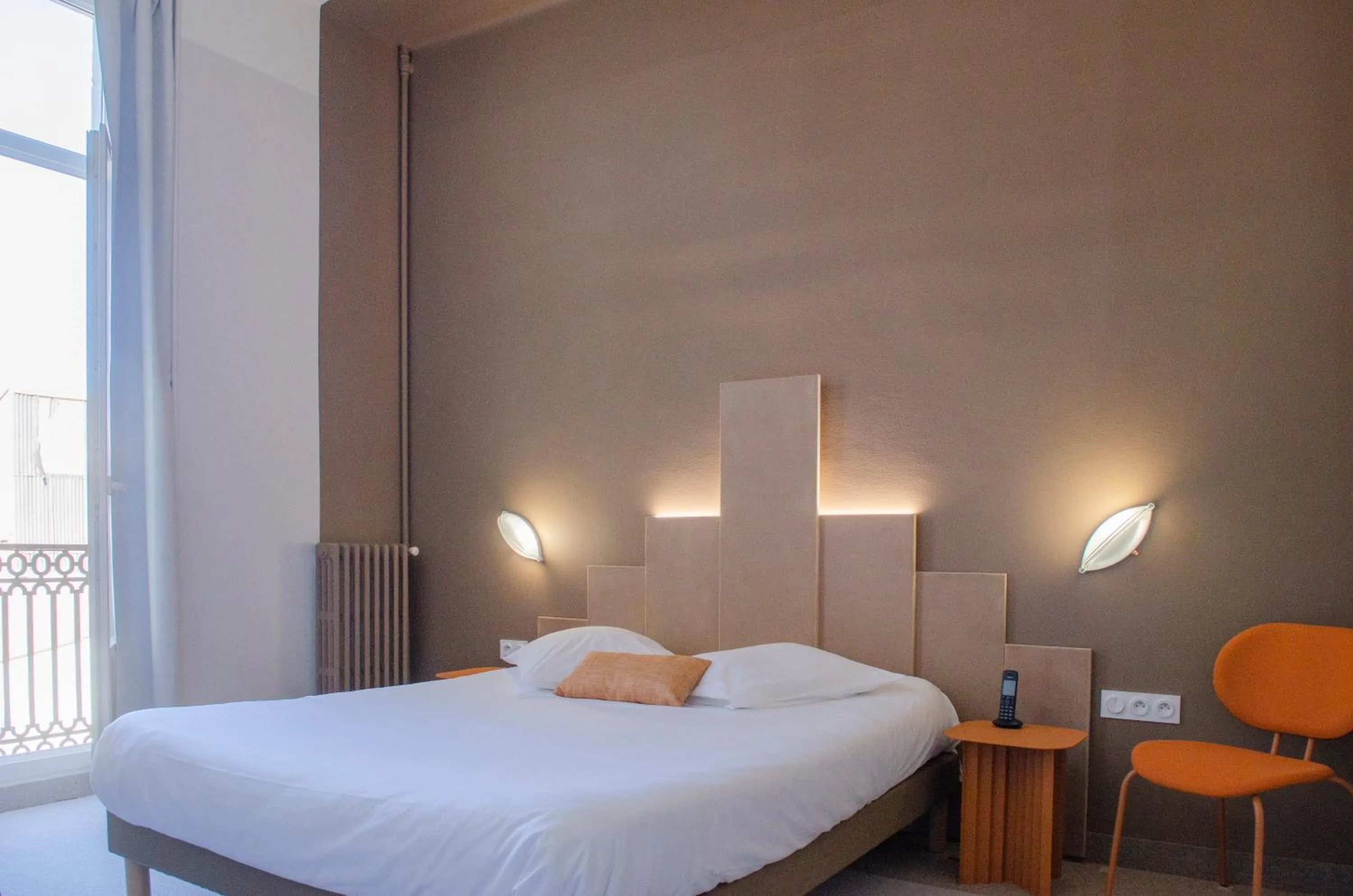 Bed in Hôtel IMPERATOR Béziers