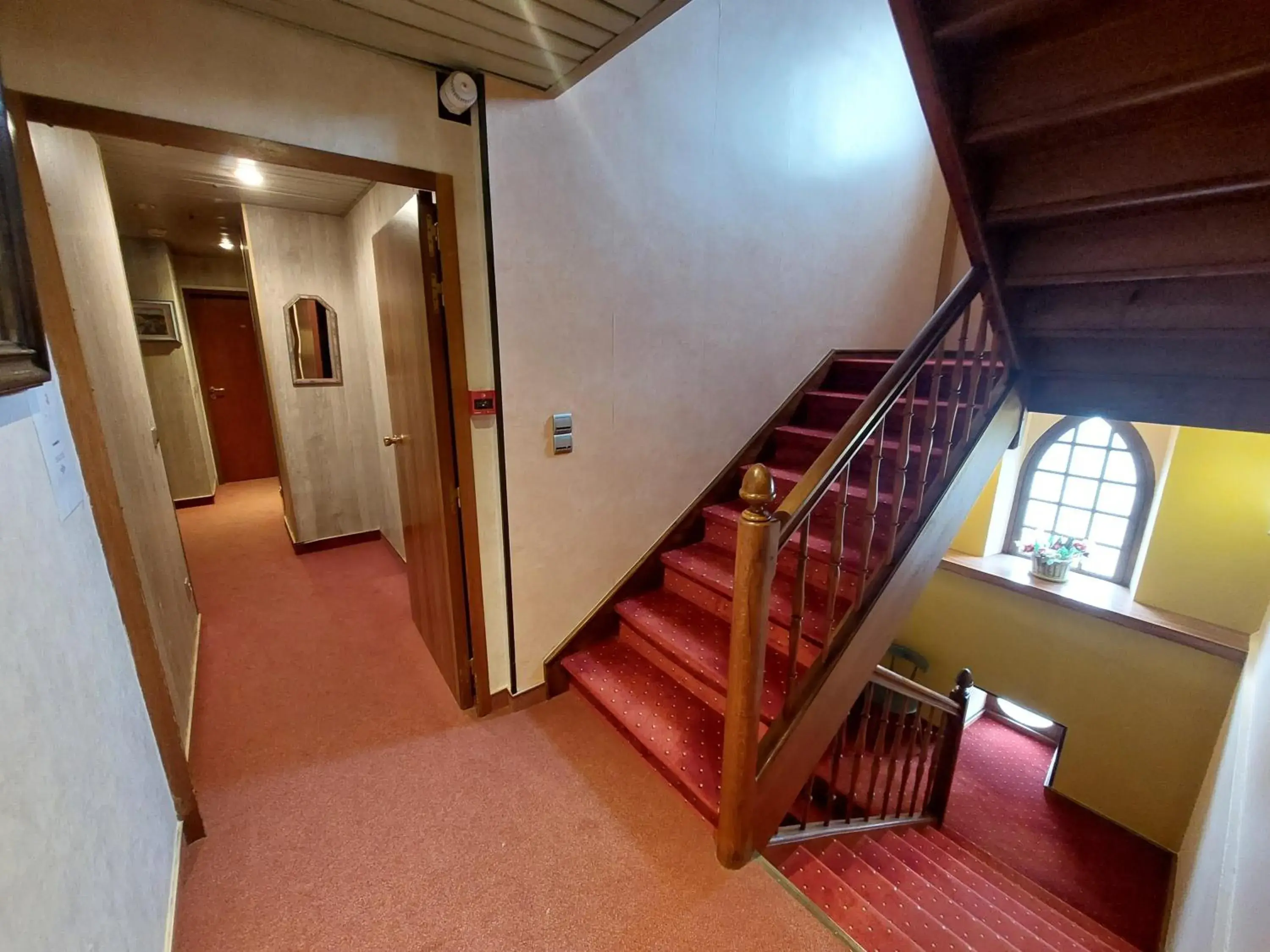 Property building in Logis Hôtels - Hôtel et Restaurant Le Lion d'Or Property building in Logis Hôtels - Hôtel et Restaurant Le Lion d'Or