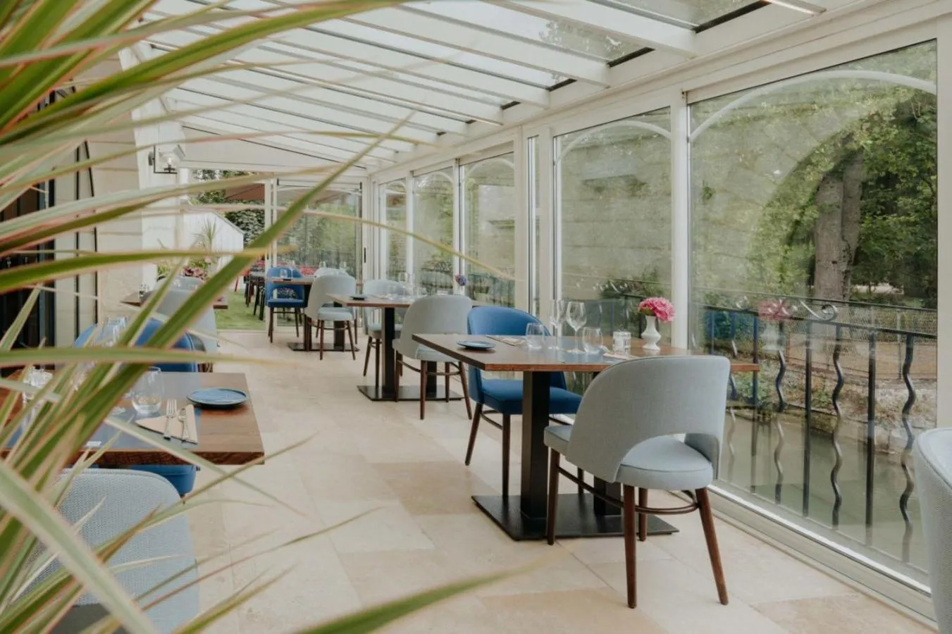 Patio in The Originals Boutique, Hôtel Le George , Loches