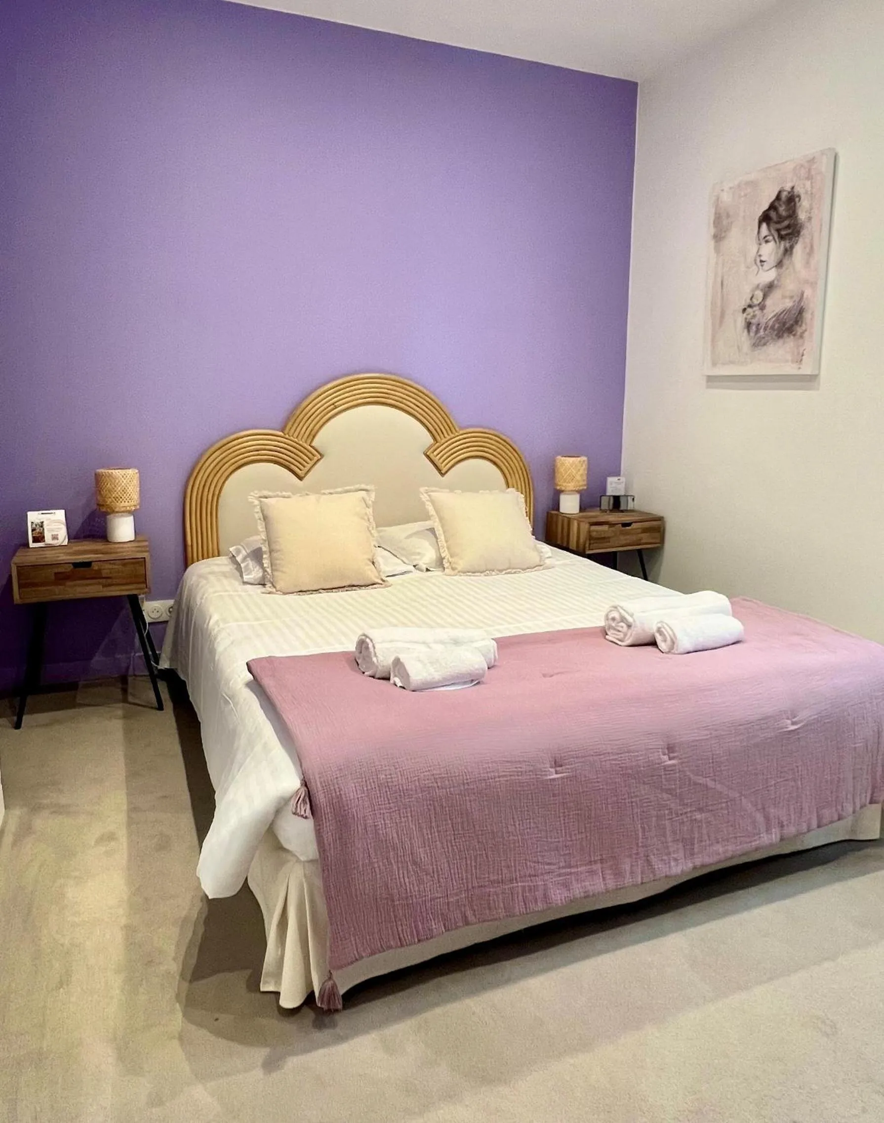 Bedroom, Bed in The Originals Boutique, Hôtel Le George , Loches