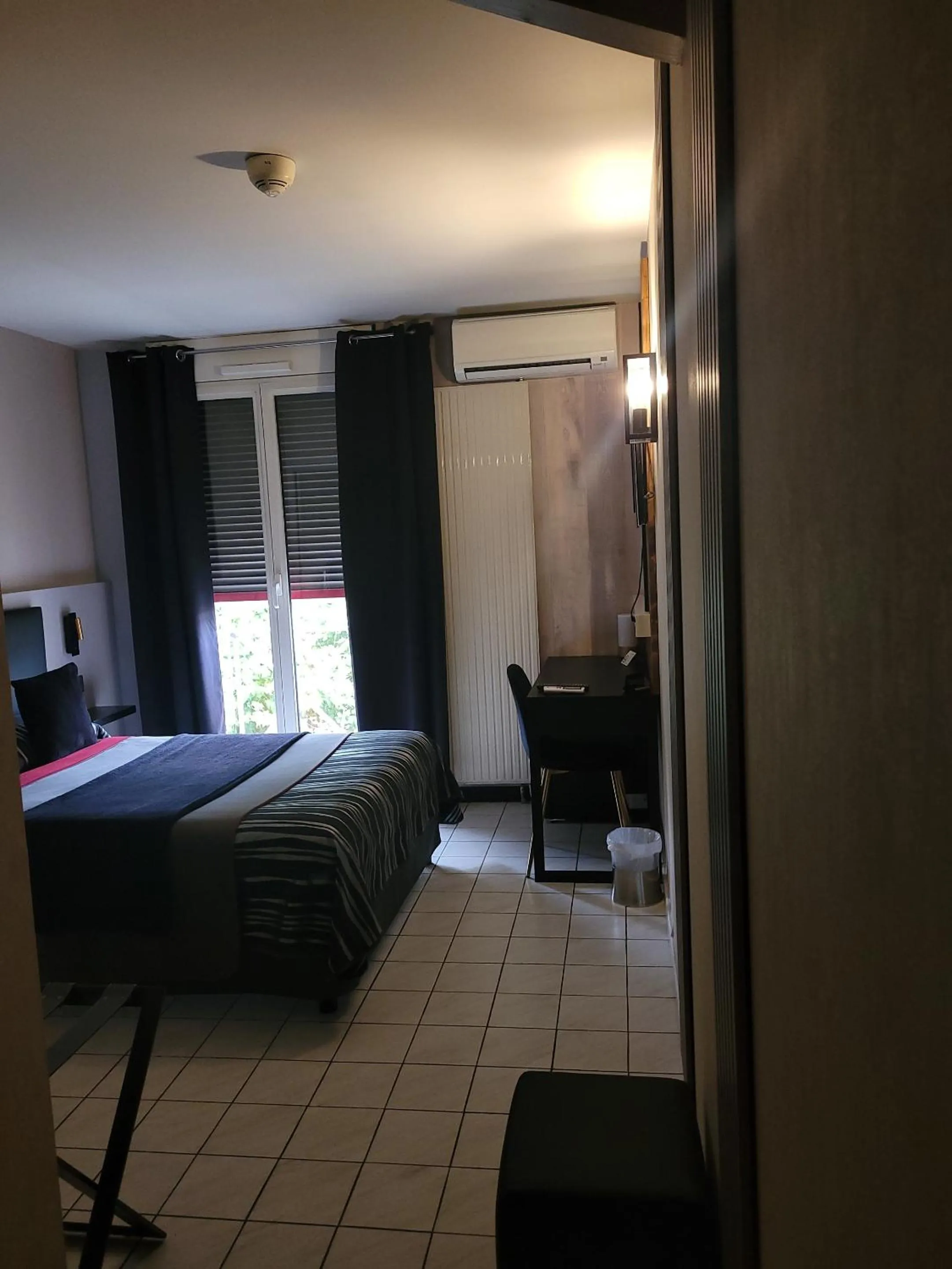 Bedroom, Bed in Le Médicis