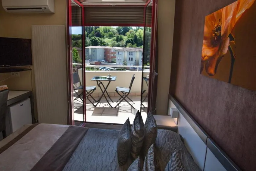 Bedroom in Le Médicis