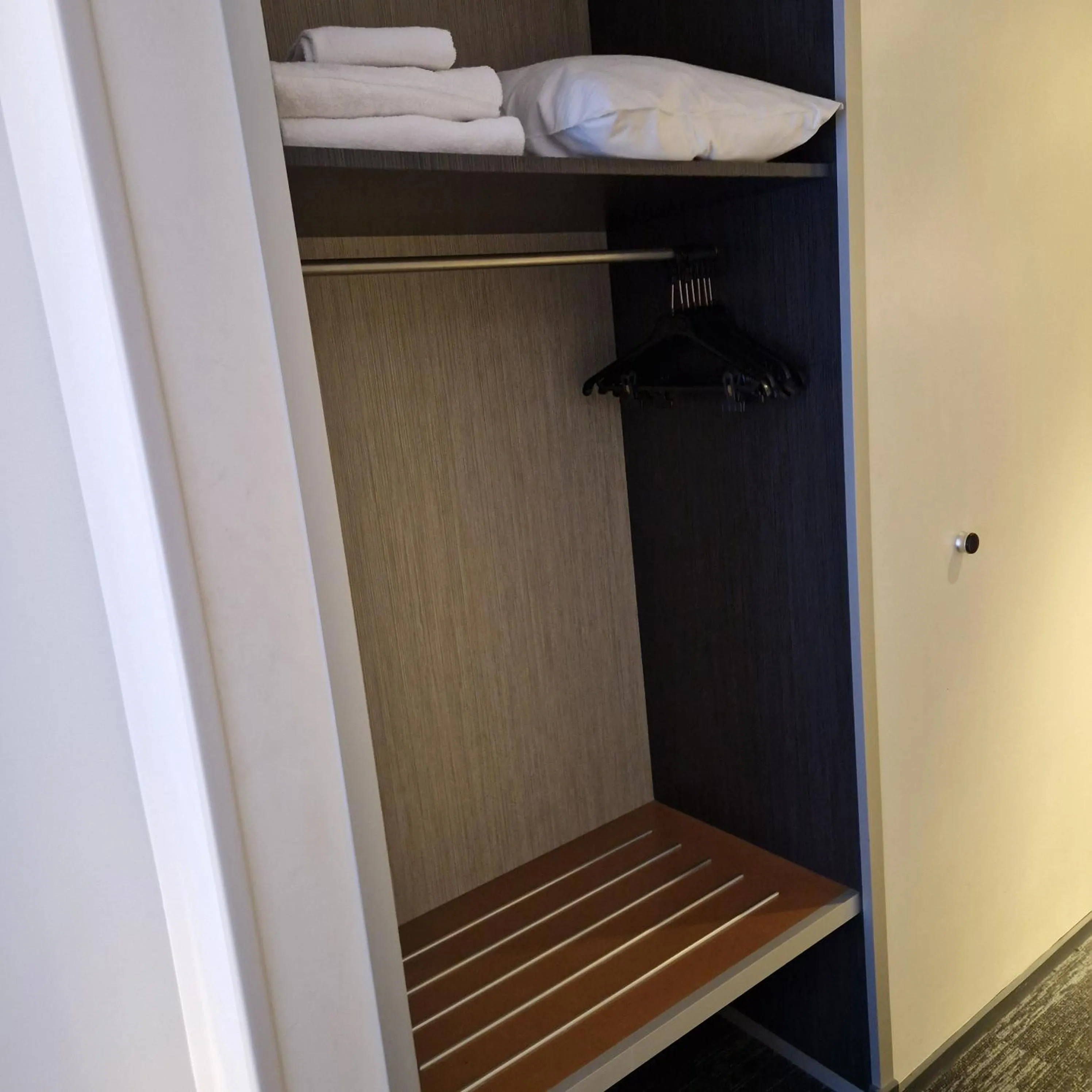 Bedroom in Kyriad Direct Limoges Nord