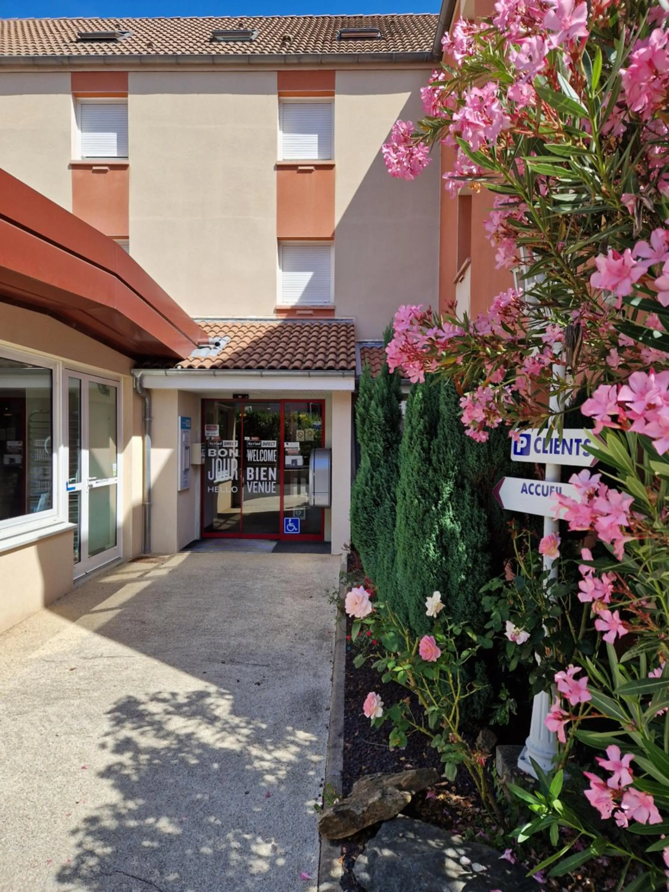 Property building in Kyriad Direct Limoges Nord