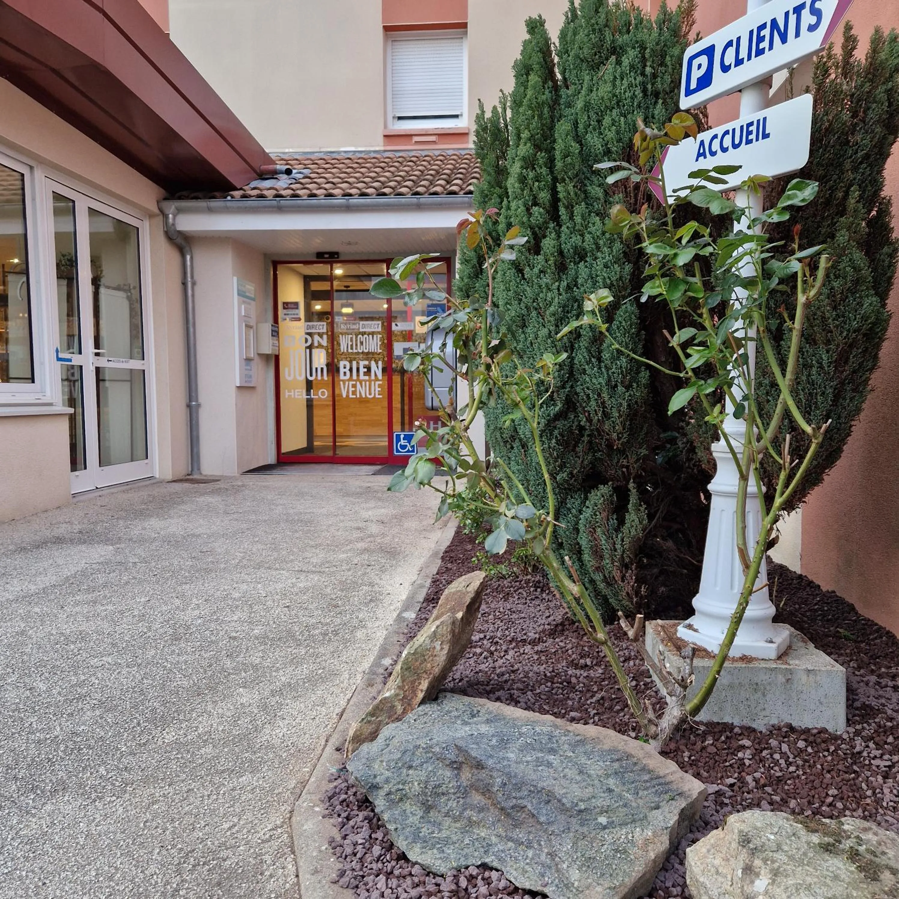 Property building in Kyriad Direct Limoges Nord