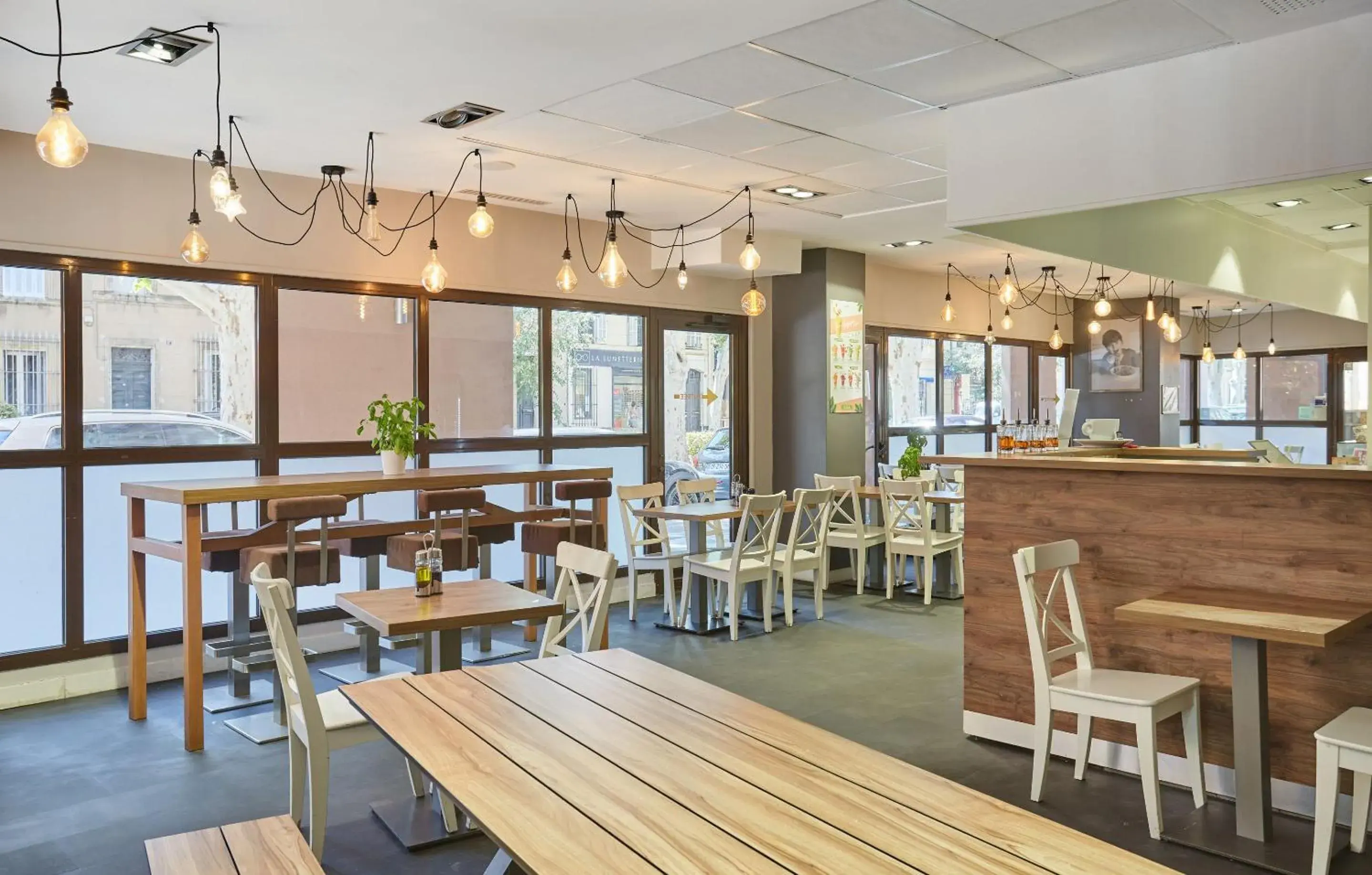 Restaurant/places to eat in Appart Hotel Odalys City Aix en Provence L'Atrium Restaurant/places to eat in Appart Hotel Odalys City Aix en Provence L'Atrium