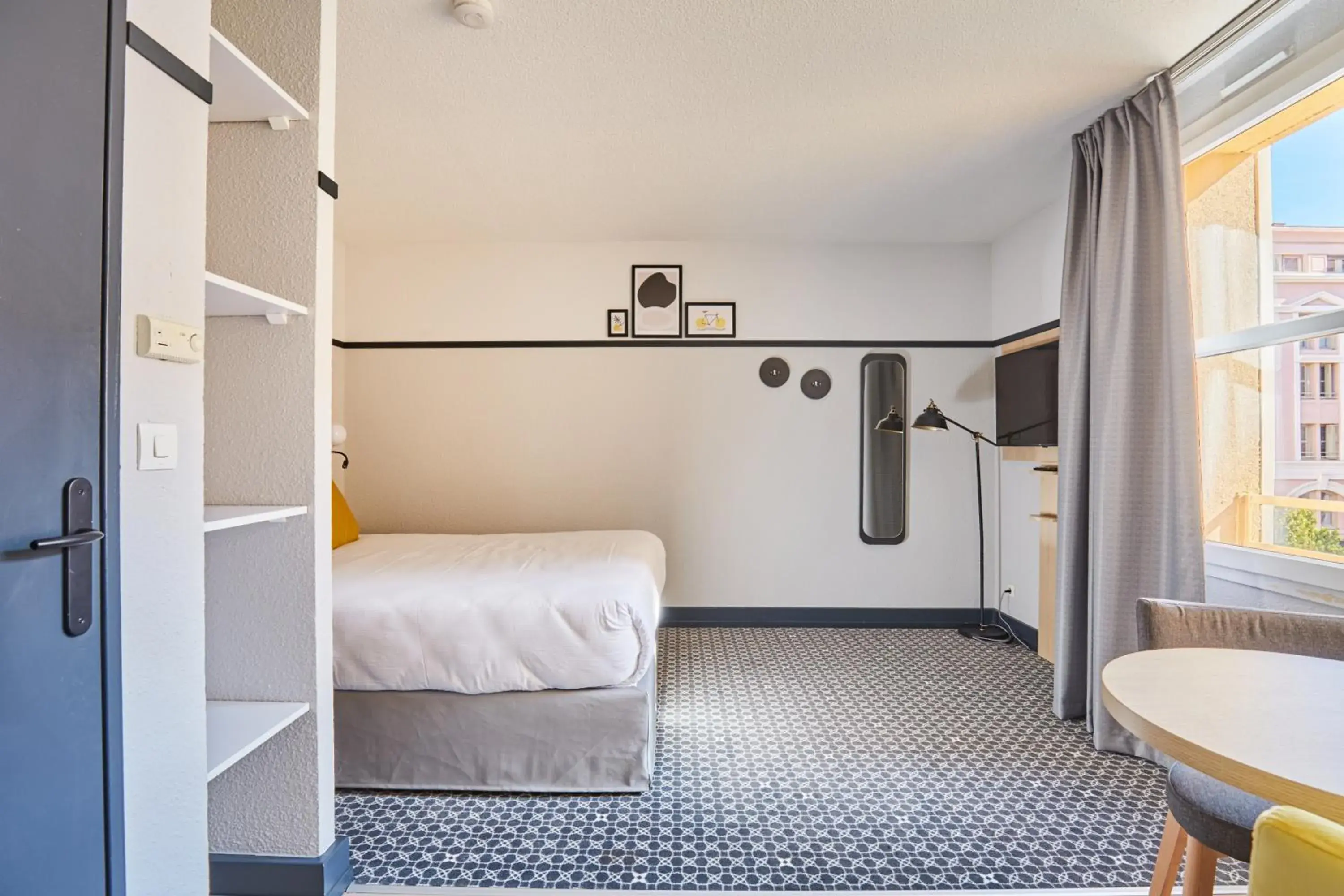 Bedroom, Bed in Appart Hotel Odalys City Aix en Provence L'Atrium Bedroom, Bed in Appart Hotel Odalys City Aix en Provence L'Atrium