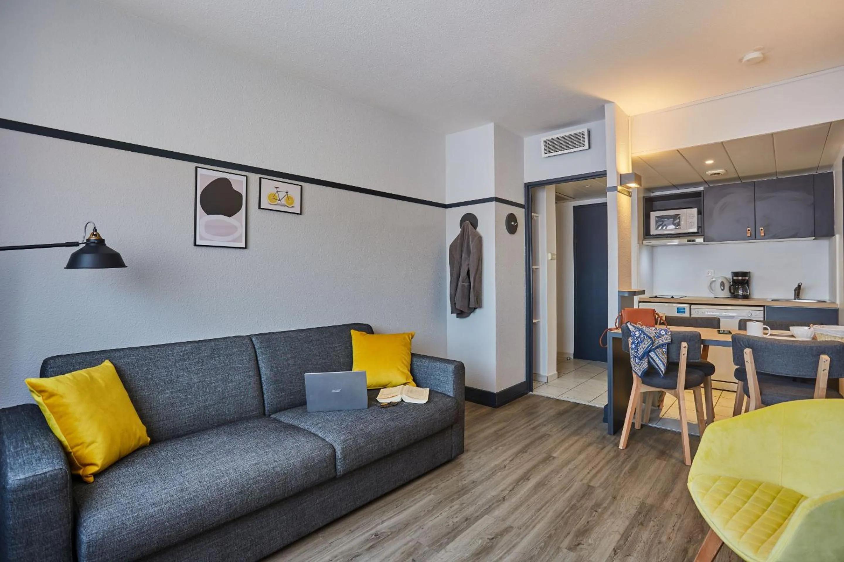 One-Bedroom Superior Apartment in Appart Hotel Odalys City Aix en Provence L'Atrium