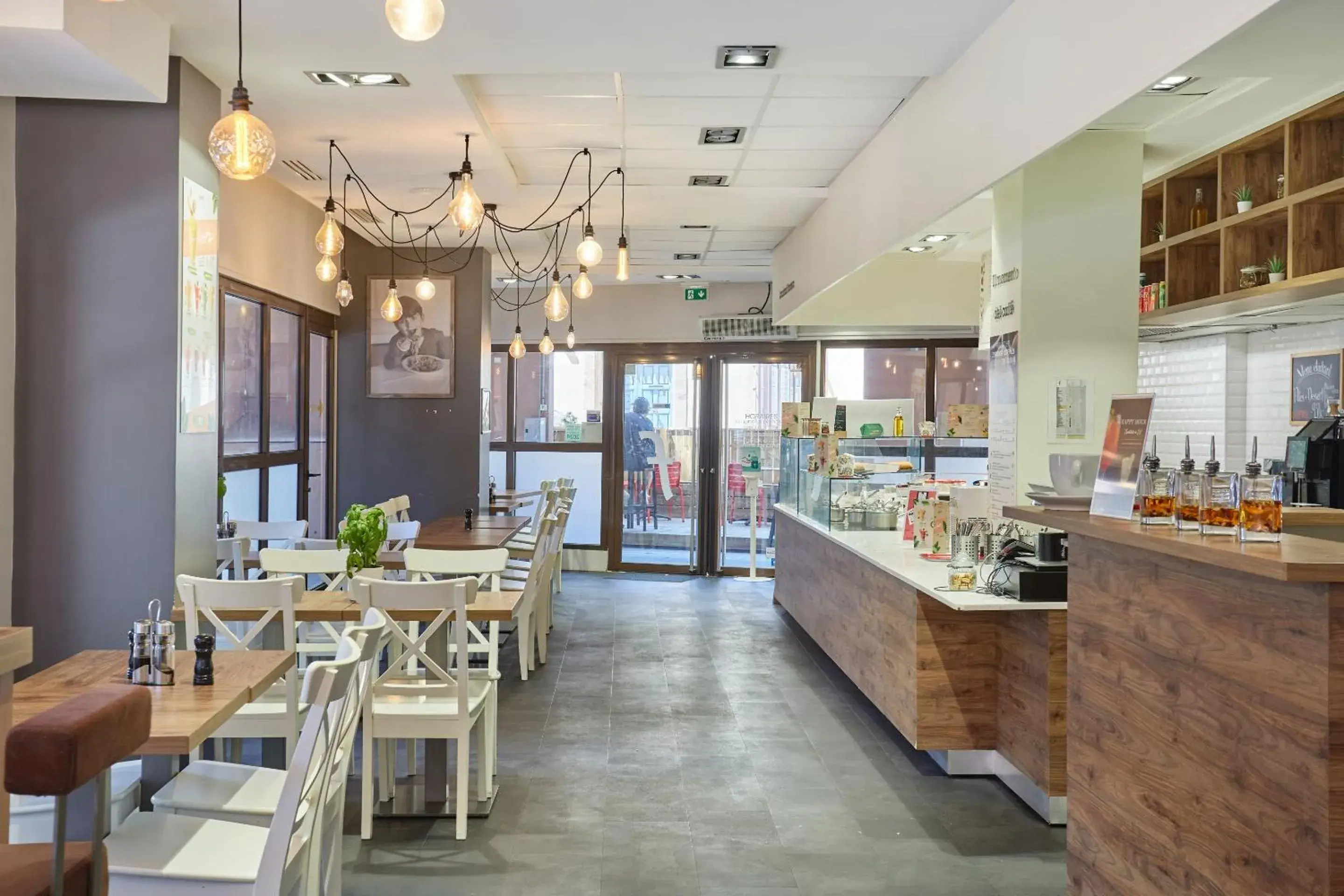 Restaurant/places to eat in Appart Hotel Odalys City Aix en Provence L'Atrium Restaurant/places to eat in Appart Hotel Odalys City Aix en Provence L'Atrium