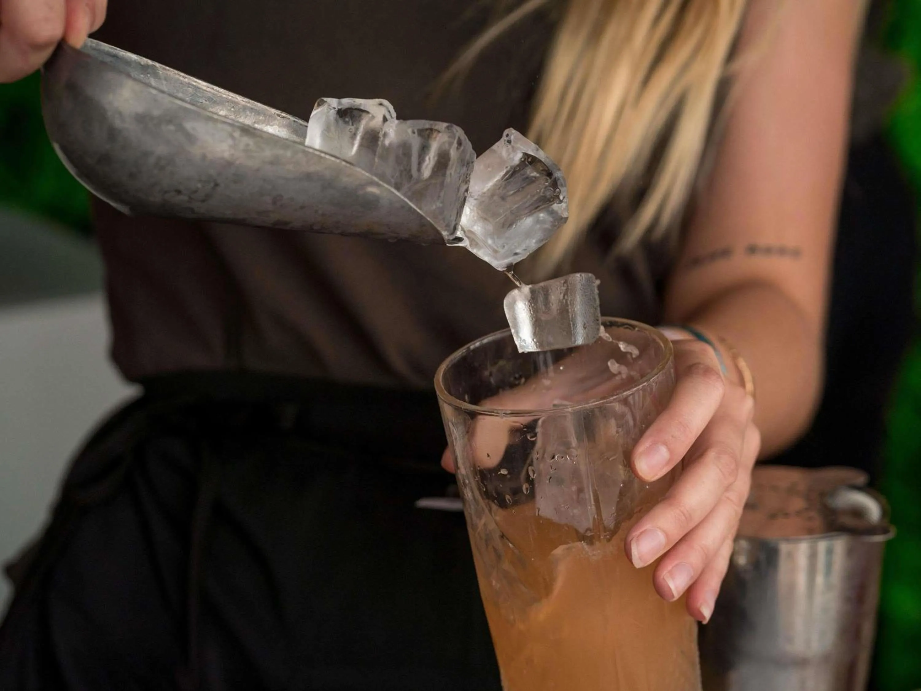 Lounge or bar in Novotel Paris Est