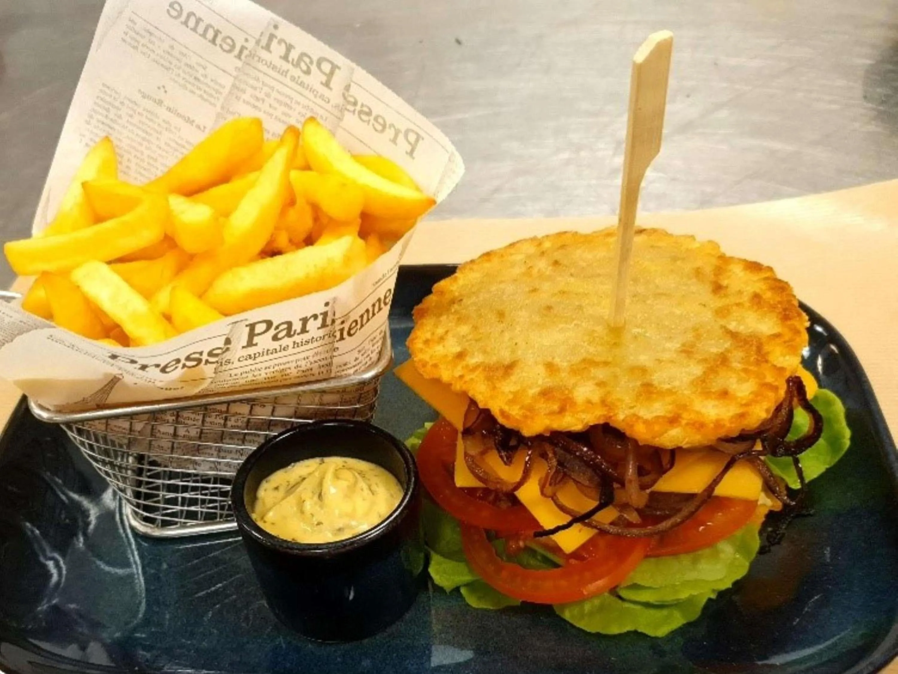 Restaurant/places to eat in Novotel Paris Est