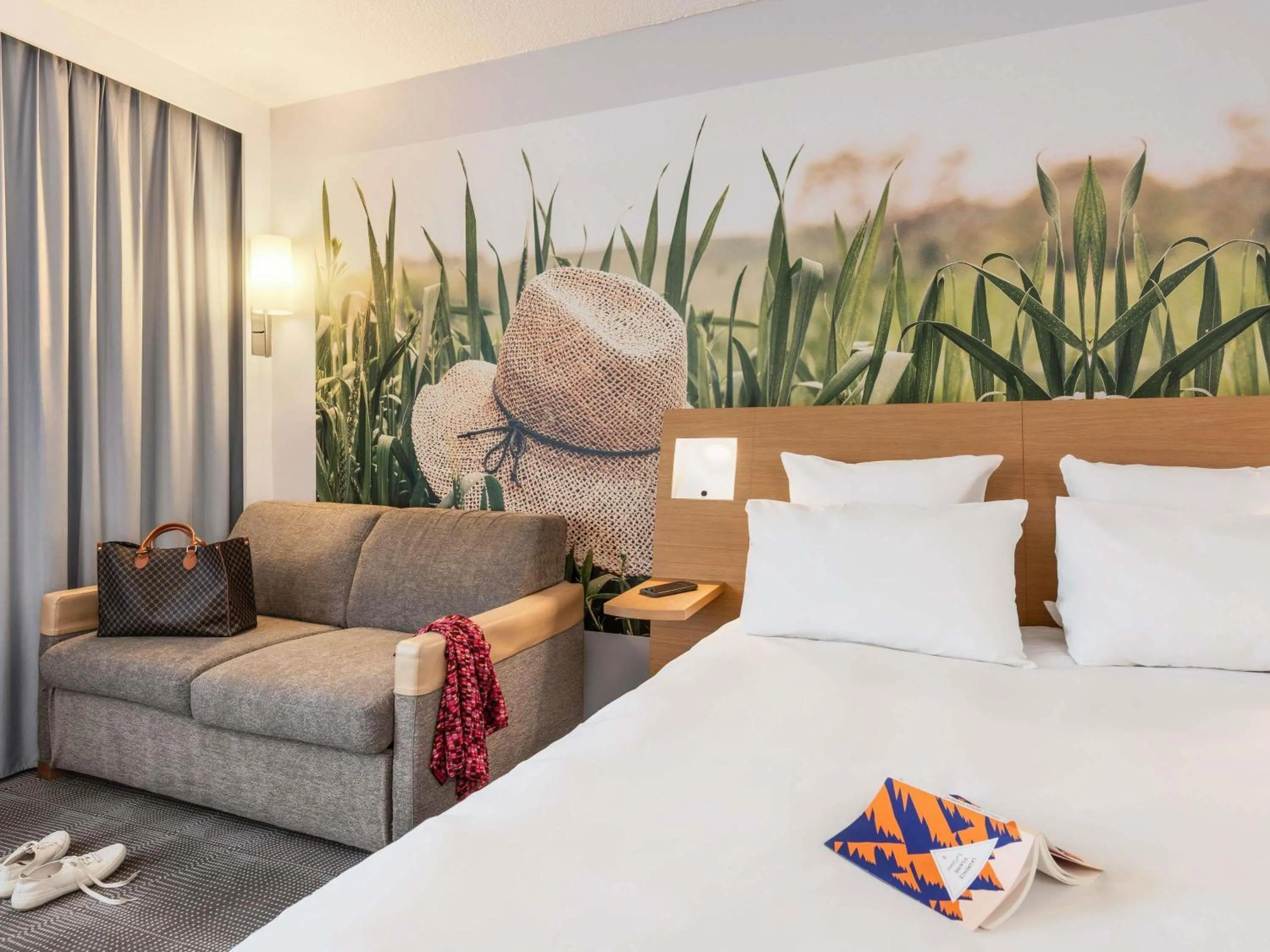 Bedroom, Bed in Novotel Paris Est