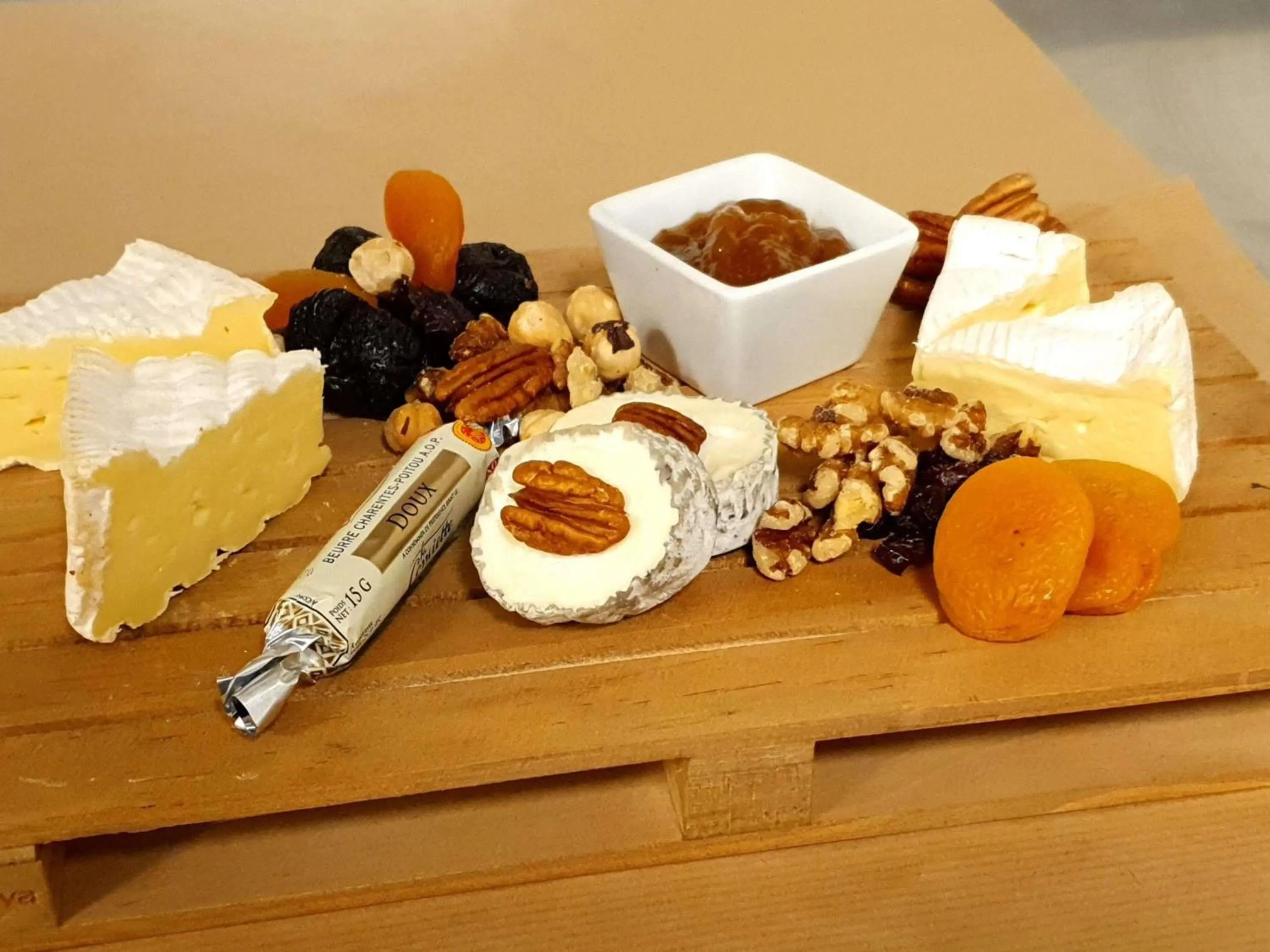 Restaurant/places to eat in Novotel Paris Est