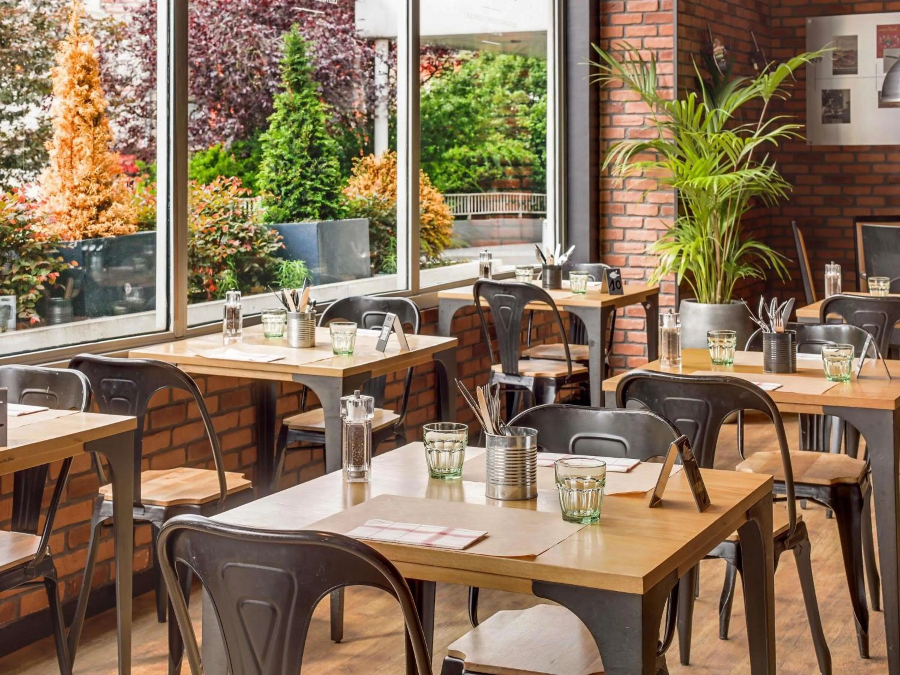 Property building in Novotel Paris Est