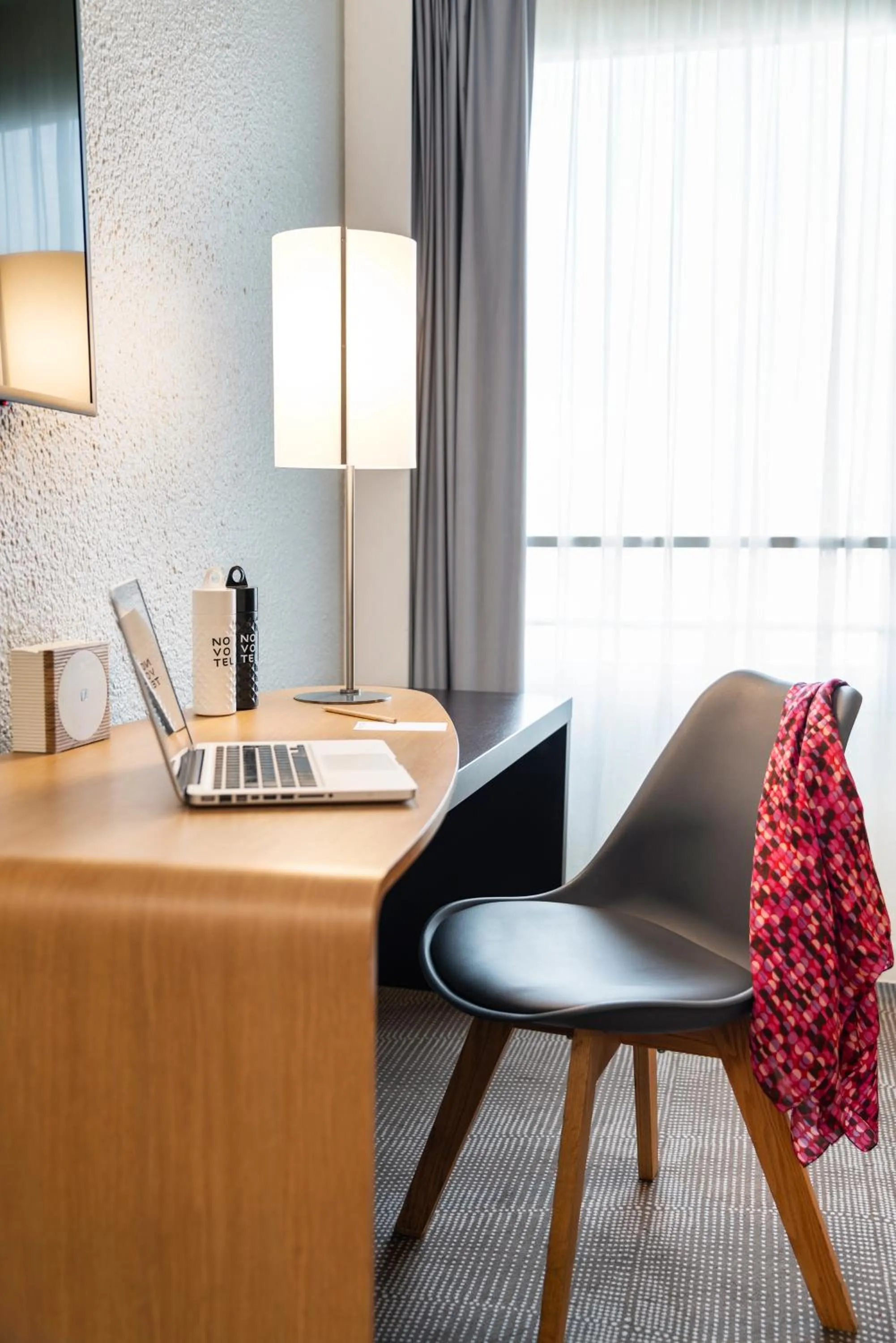 Bedroom in Novotel Paris Est