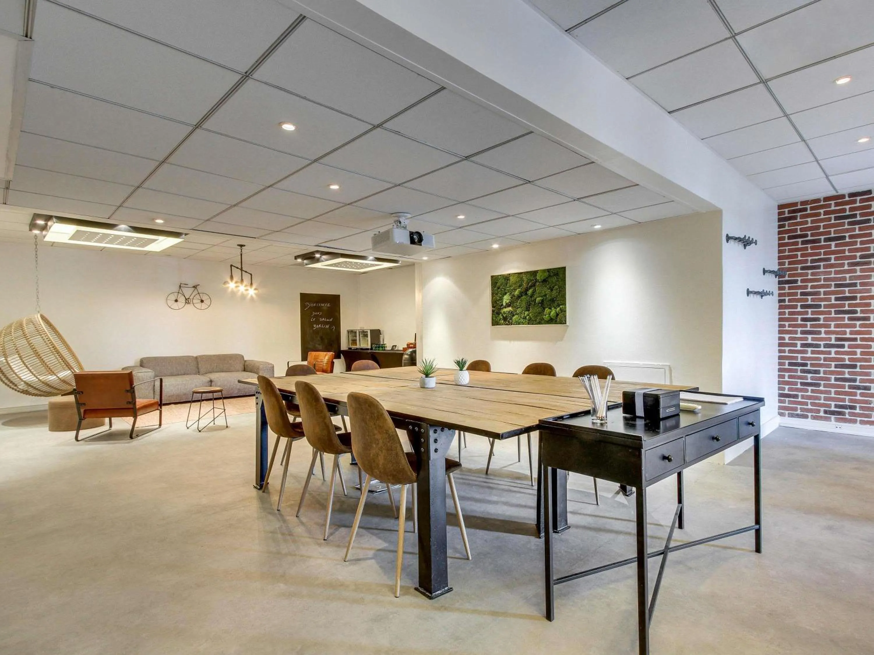 Meeting/conference room in Novotel Paris Est