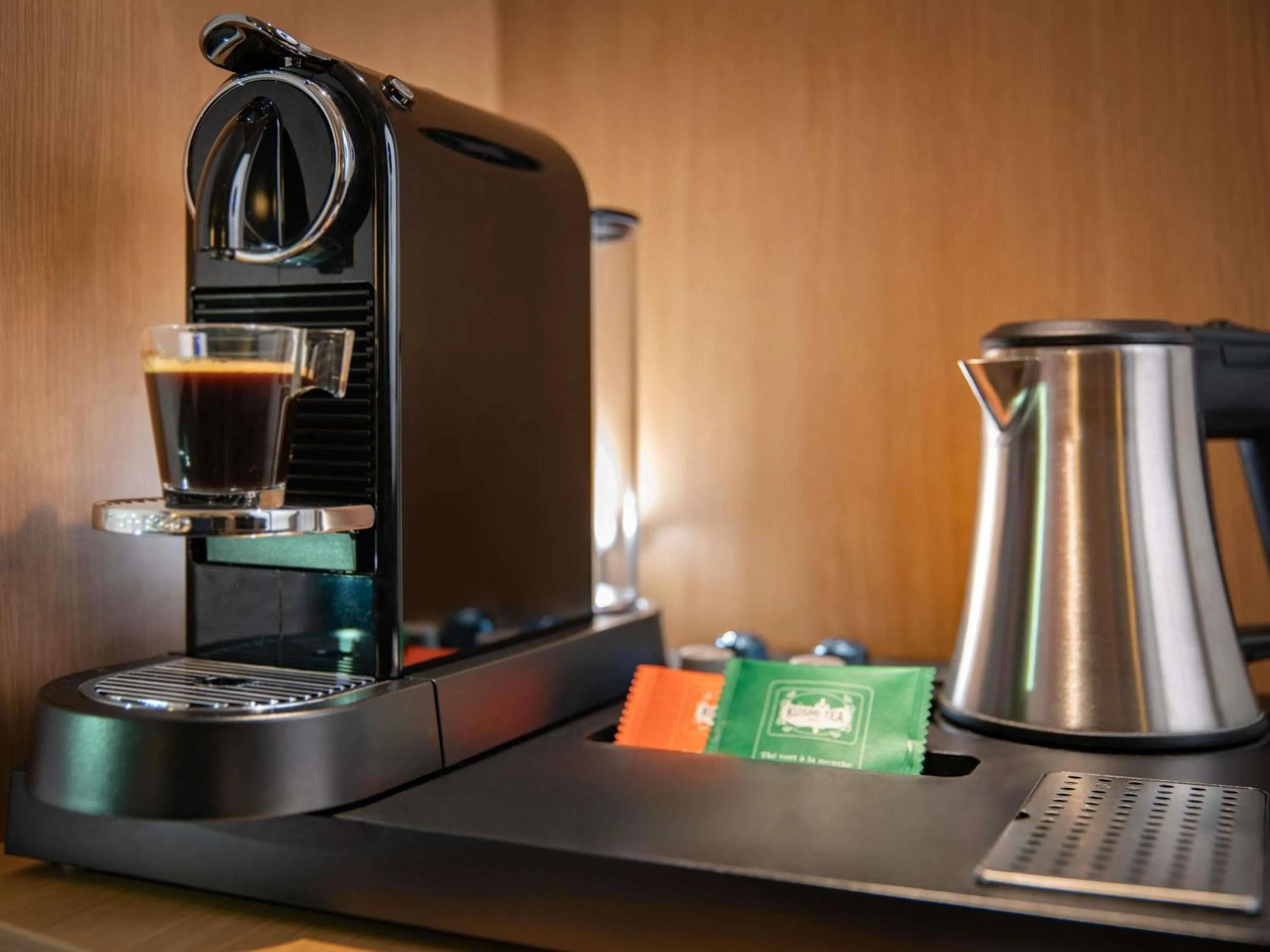 Bedroom in Novotel Paris Est