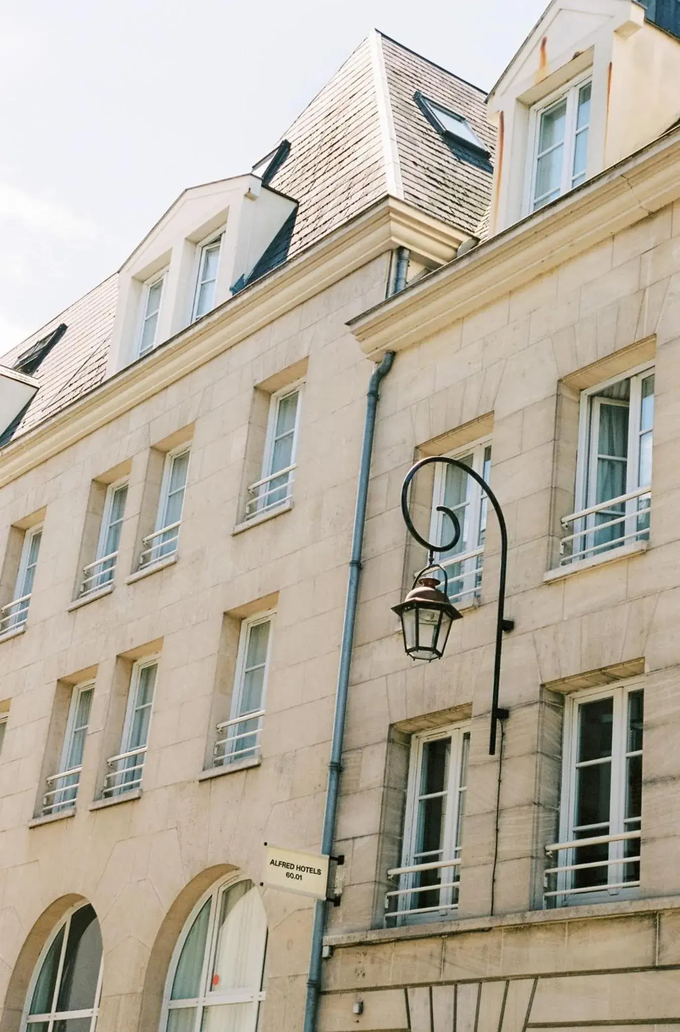 Property building in ALFRED HOTELS Compiègne Property building in ALFRED HOTELS Compiègne