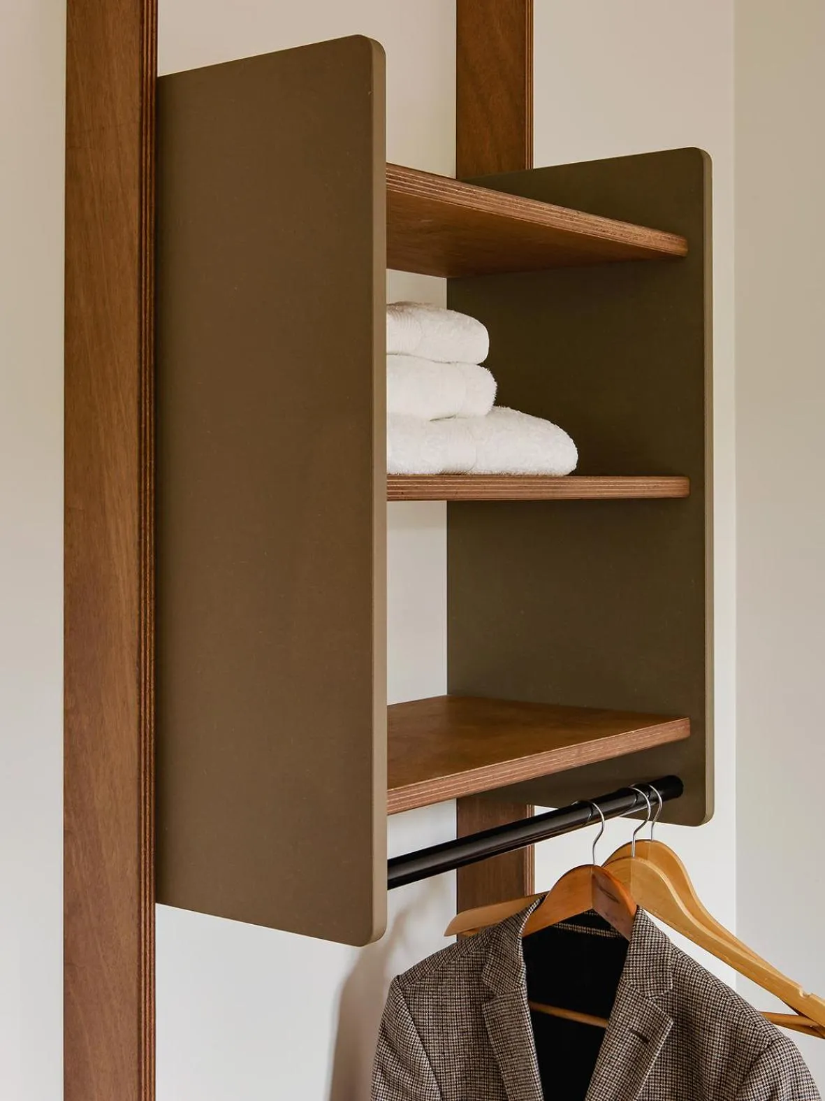 wardrobe in ALFRED HOTELS Compiègne