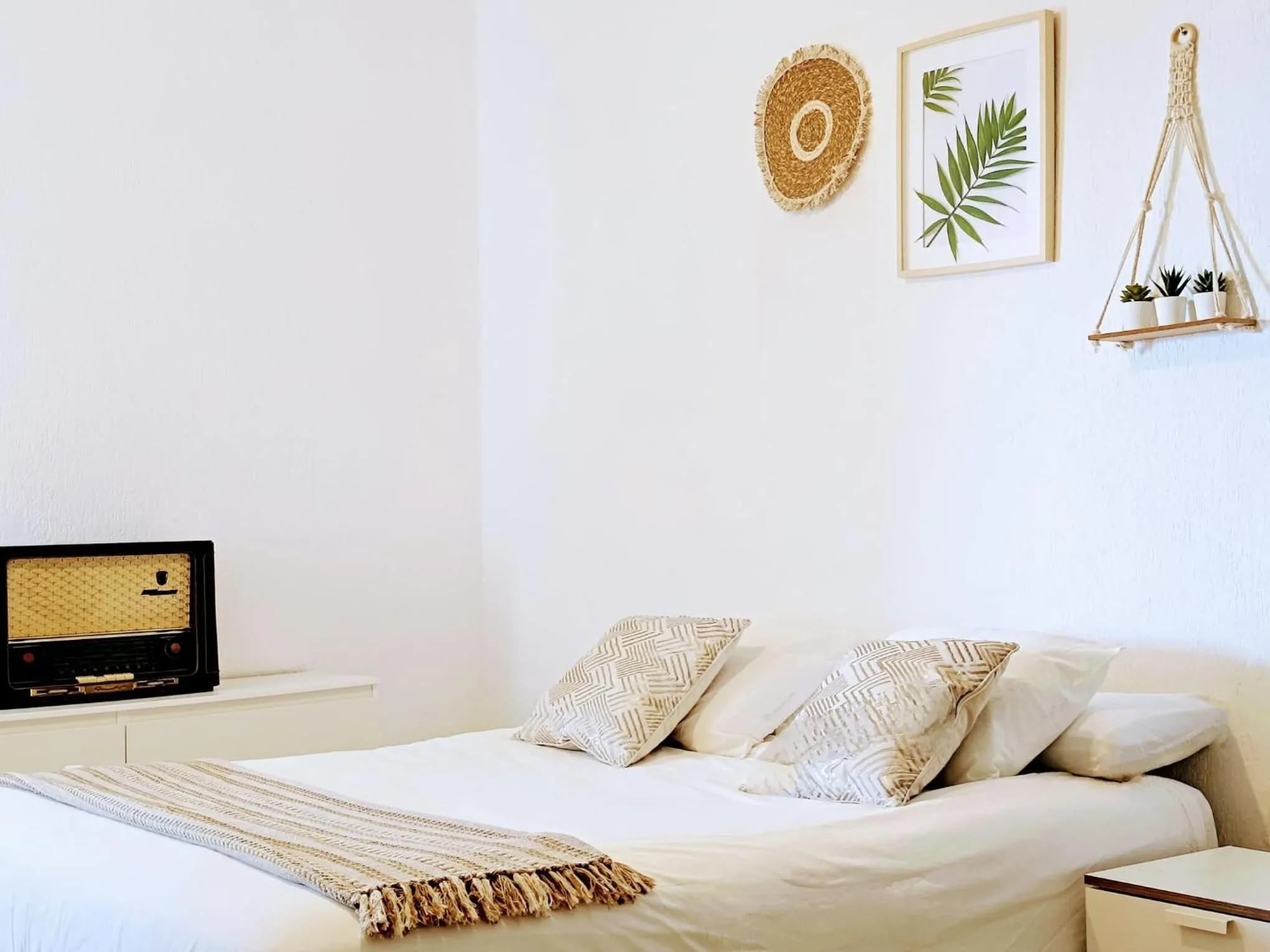 TV and multimedia, Bed in Seaview Apartment, Playa Chica, Las Gaviotas, Apartamento 311