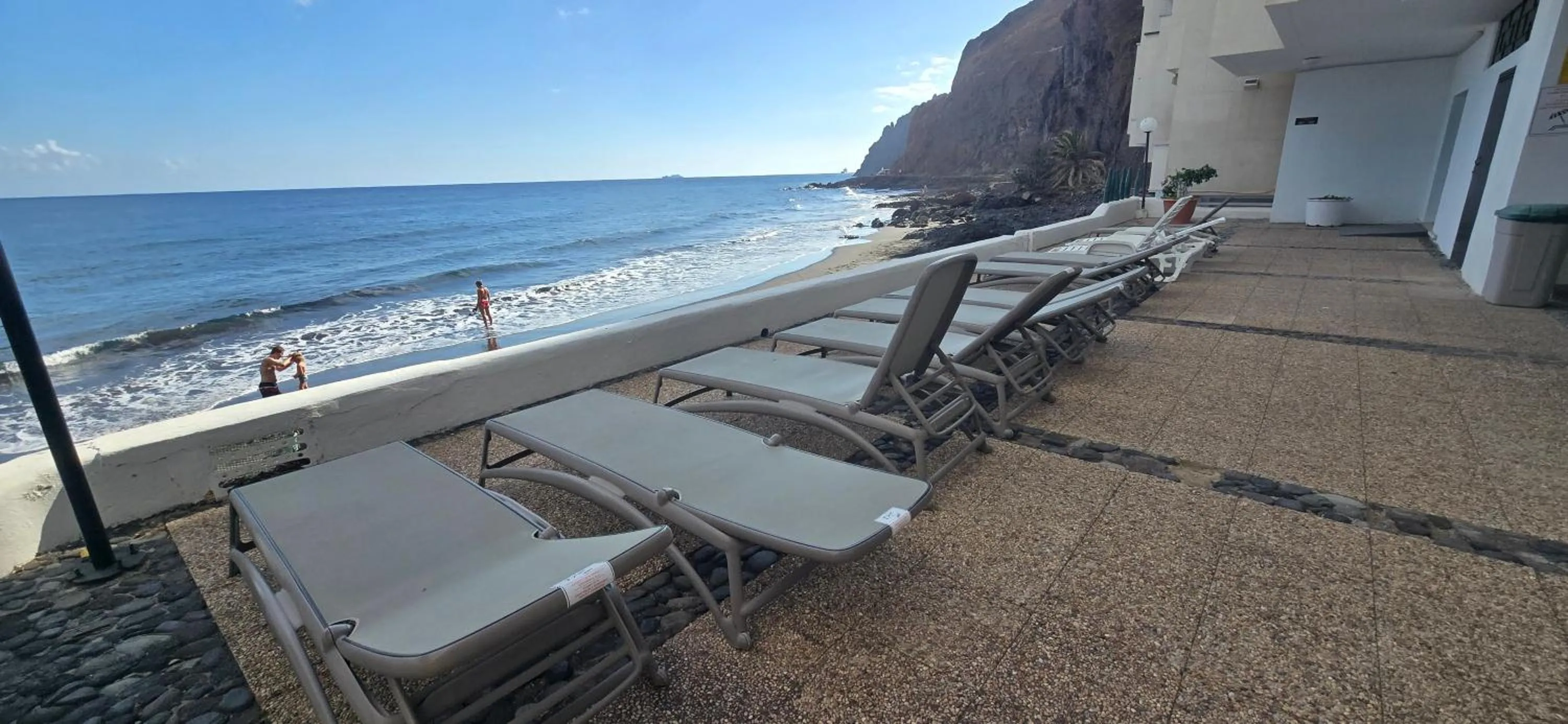 Beach in Seaview Apartment, Playa Chica, Las Gaviotas, Apartamento 311